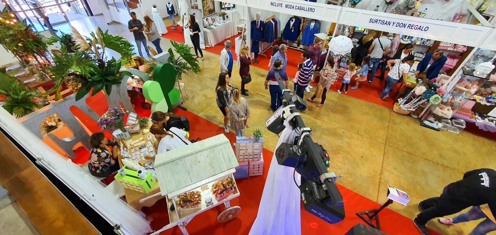 La segunda edición de Expoboda se celebró el primer fin de semana de noviembre en el Centro Municipal de Exposiciones y Congresos ‘Primera Vuelta al Mundo’.