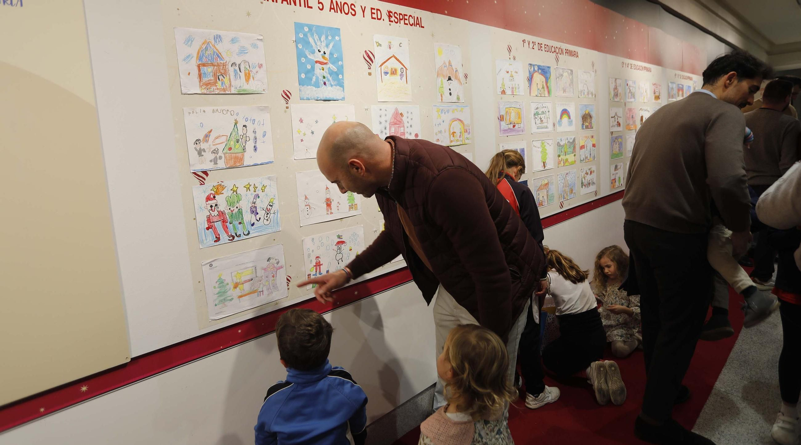 El Corte Inglés de Algeciras entrega los premios del concurso Dibuja y Pinta la Navidad