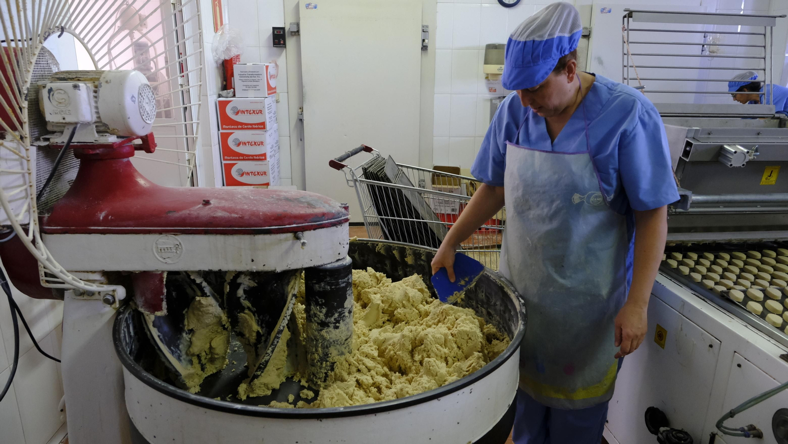Imágenes de los mantecados de Fondón, tradición centenaria navideña