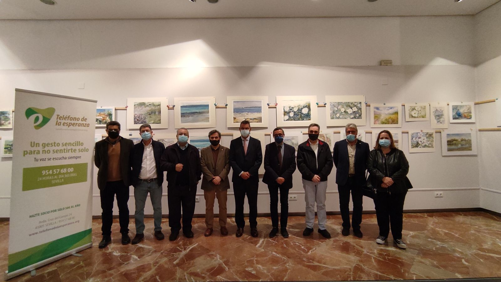 Inauguración de la exposición benéfica del Teléfono de la Esperanza.