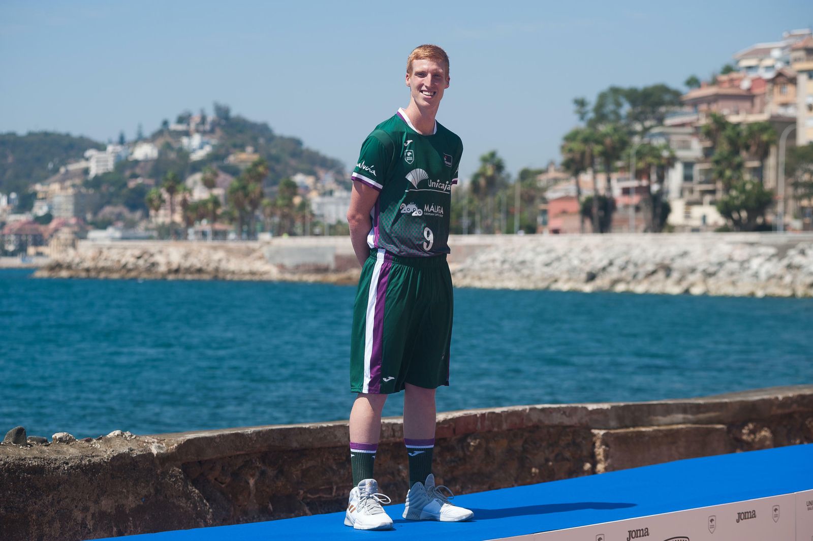 Las camisetas del Unicaja nuevas, en fotos