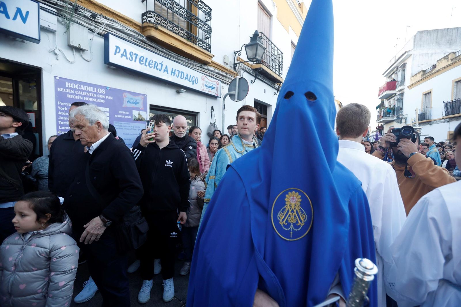 La procesión del Prendimiento en este Martes Santo de Córdoba, en imágenes