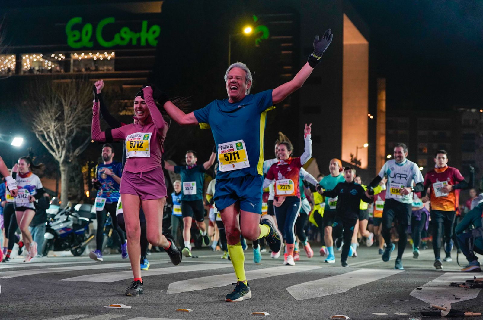 En imágenes: búscate en tu llegada a meta de la Carrera de San Antón 2026 (13)