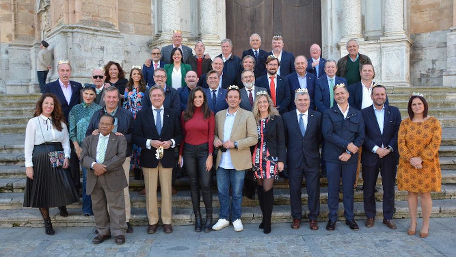 El alcalde José María González, Lola Cazalilla, Fernando Sousa, Carmen Bernal, Isidoro Cárdeno, Johan Vroenhoven, Carlos Medina, Rafael Fernández,  Carmen Izquierdo, Antonio Sainz, Manolo Navarro, Manuel Vizcaíno, Manuel y Fernando Estrella, Nicolás Lucero, Mikel Elorza, Antonio Rivas, Javier Córdoba, Johan Vroenhoven, Macarena Bernal, Anabel Rivera, Carmelo García, Miguel Pelayo de la Borbolla, Felipe Meléndez, Manuel Cerezo, Pepe Roa y Julio Sancho, entre otros.