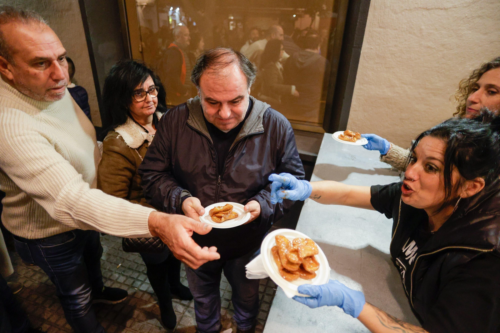 Carnaval de Cádiz 2024: Búscate entre las imágenes de la Pestiñada