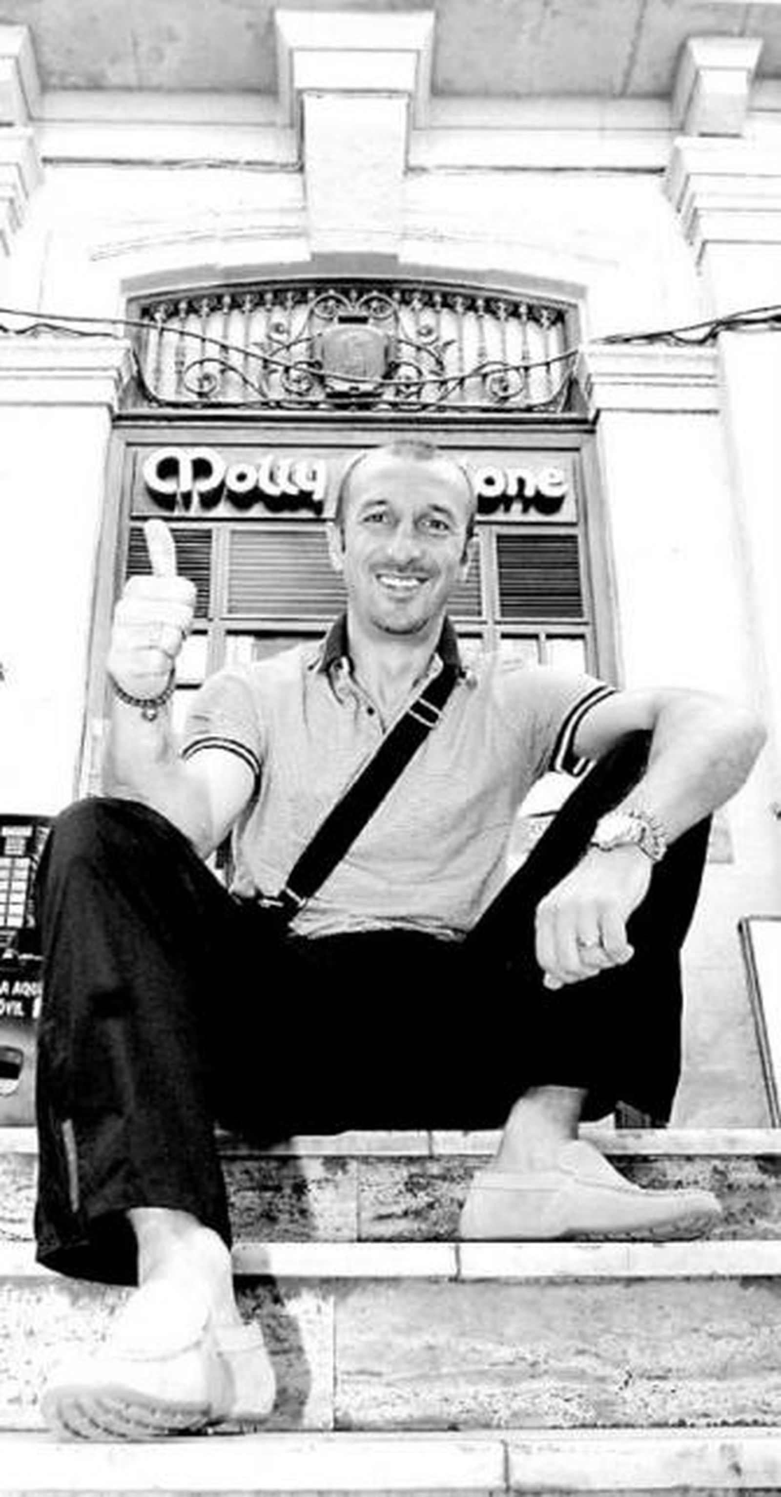 Ranko Popovic posa a la entrada del 'Molly Malone'.