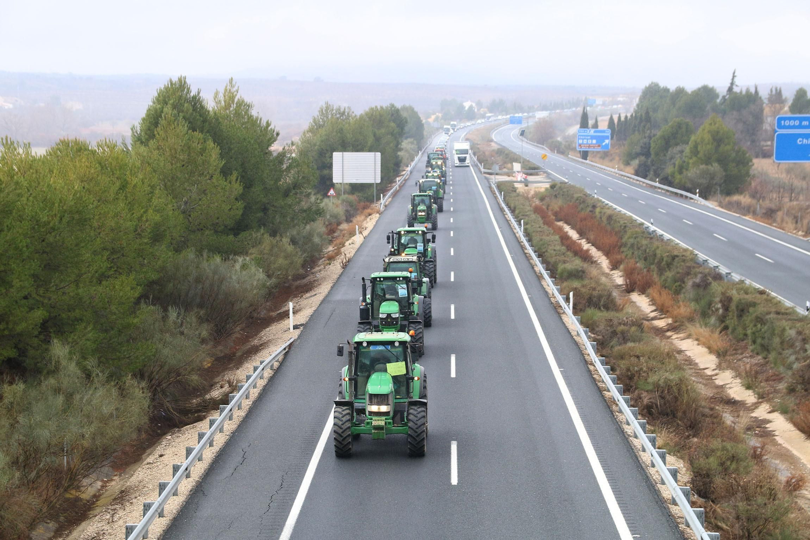 Fotogalería de la tractorada del Almanzora contra línea de 400 Kv que atraviesa las Estancias