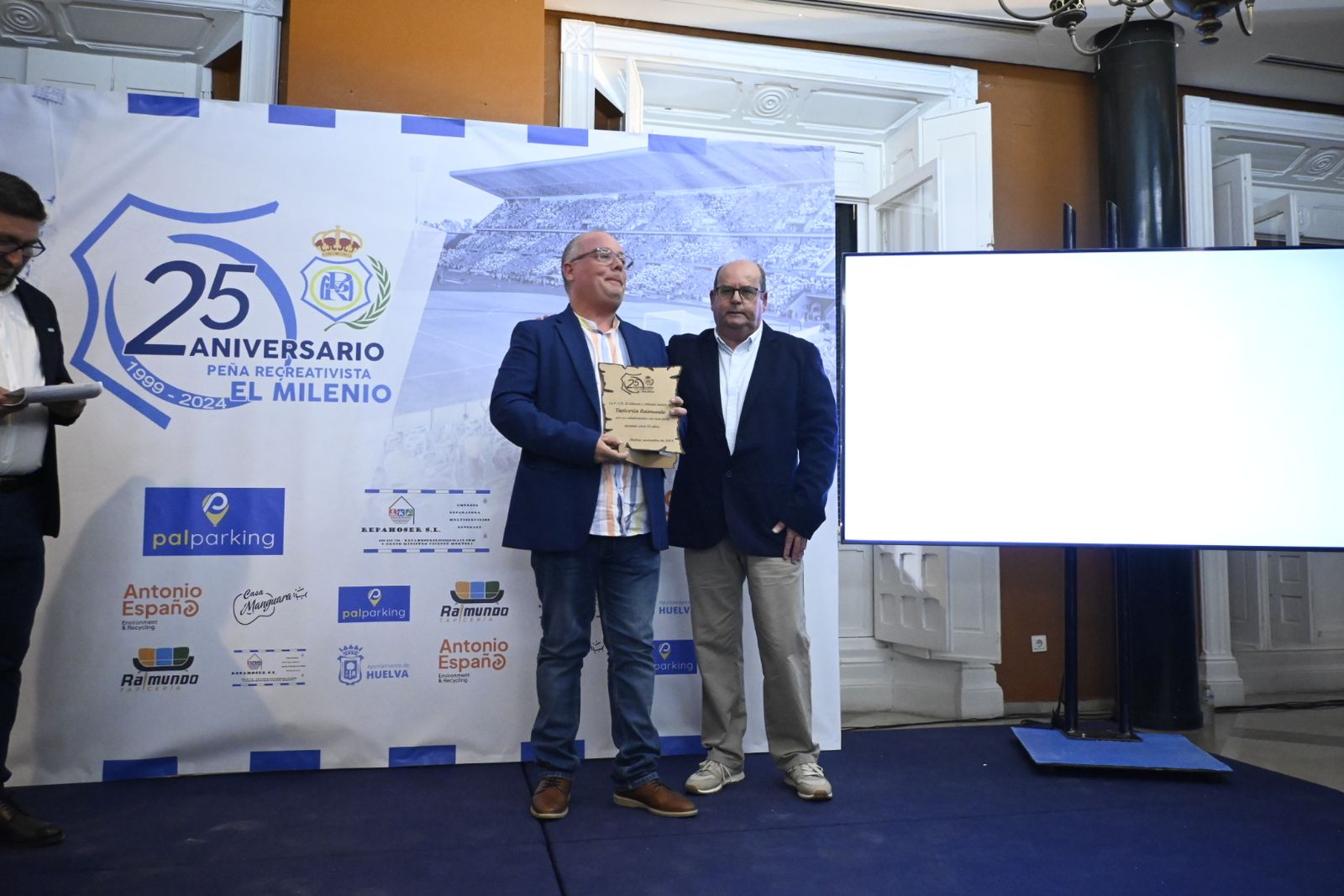 Acto de celebración del 25 aniversario de la Peña Cultural Recreativista 'El Milenio' en imágenes