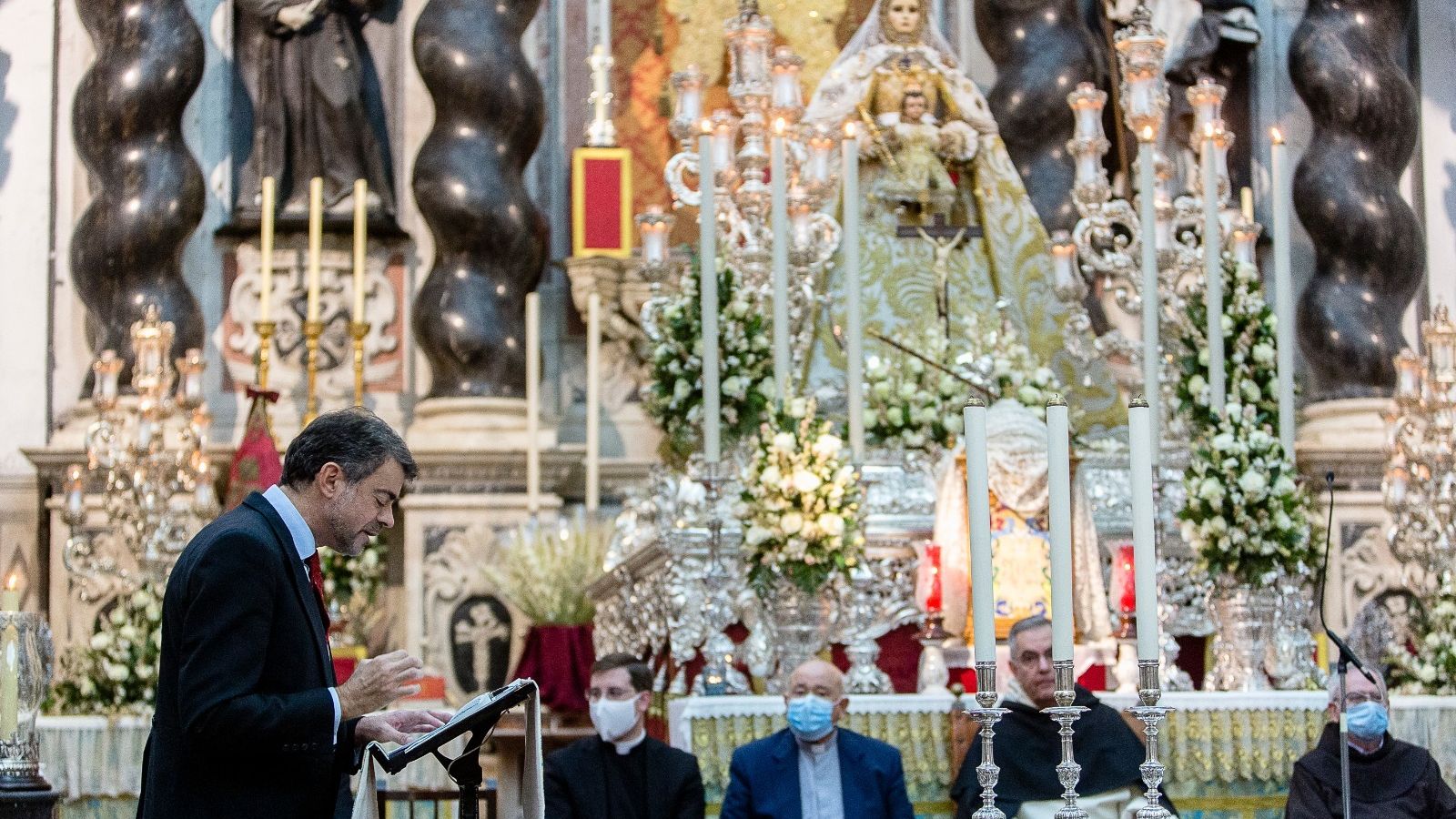 Juan Mera, durante su pregón a la Virgen del Rosario.