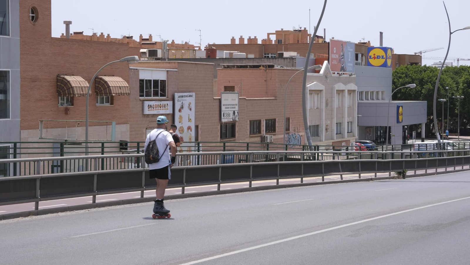 Último día del Puente de la Avenida del Mediterráneo, en imágenes