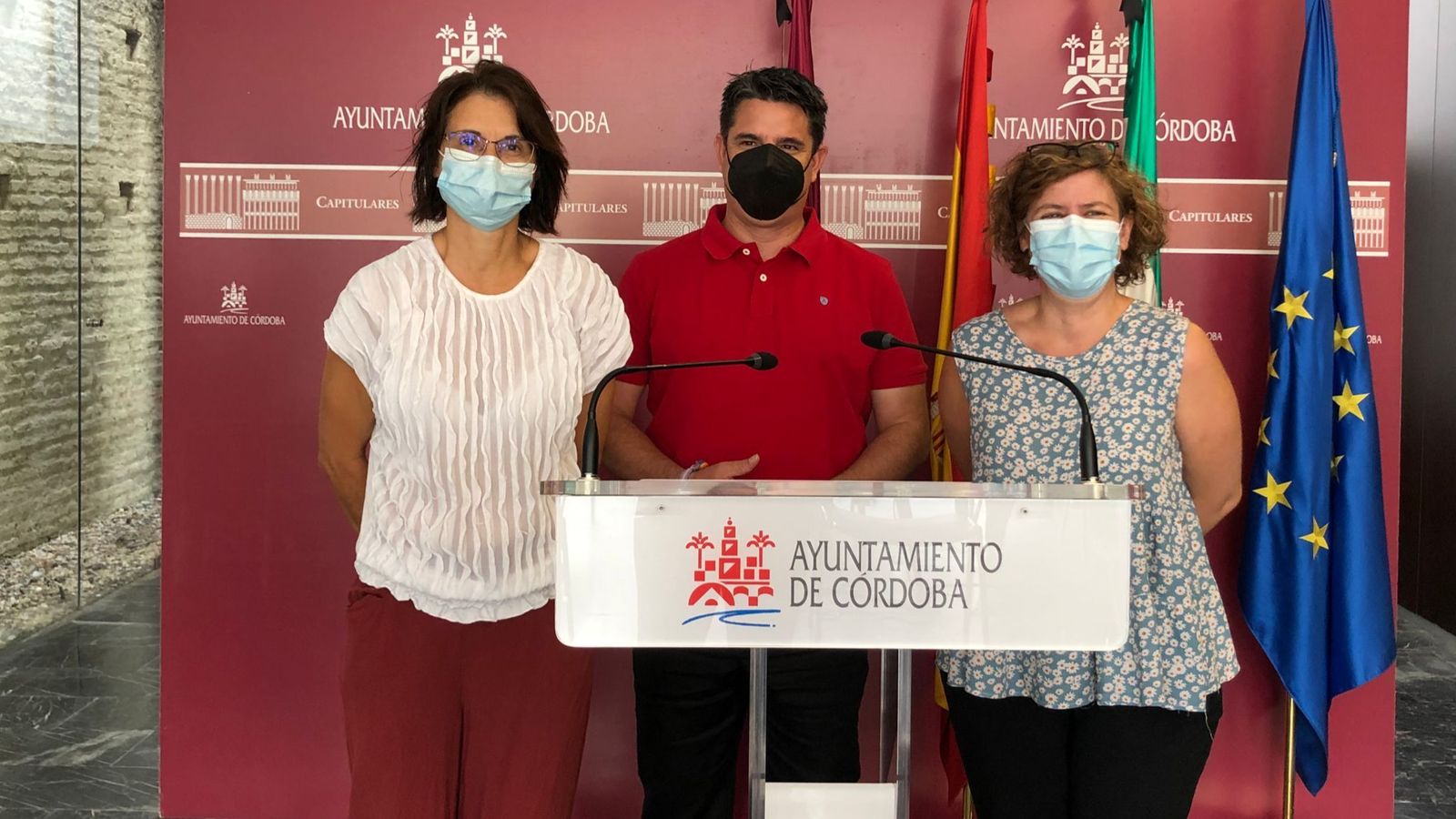 Los ediles de IU Amparo Pernichi, Pedro García y Alba Doblas.