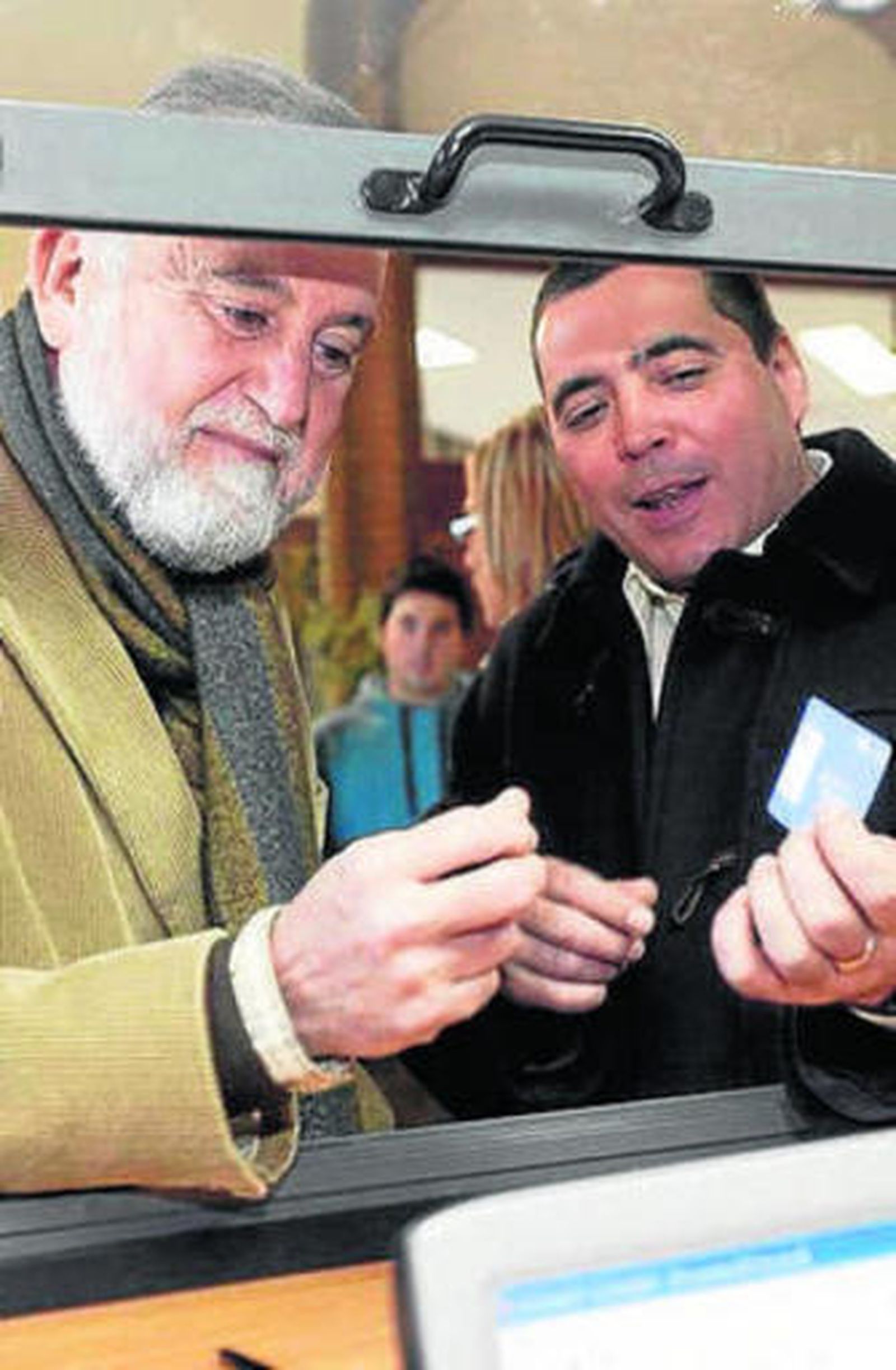 Torrijos y el delegado de economía