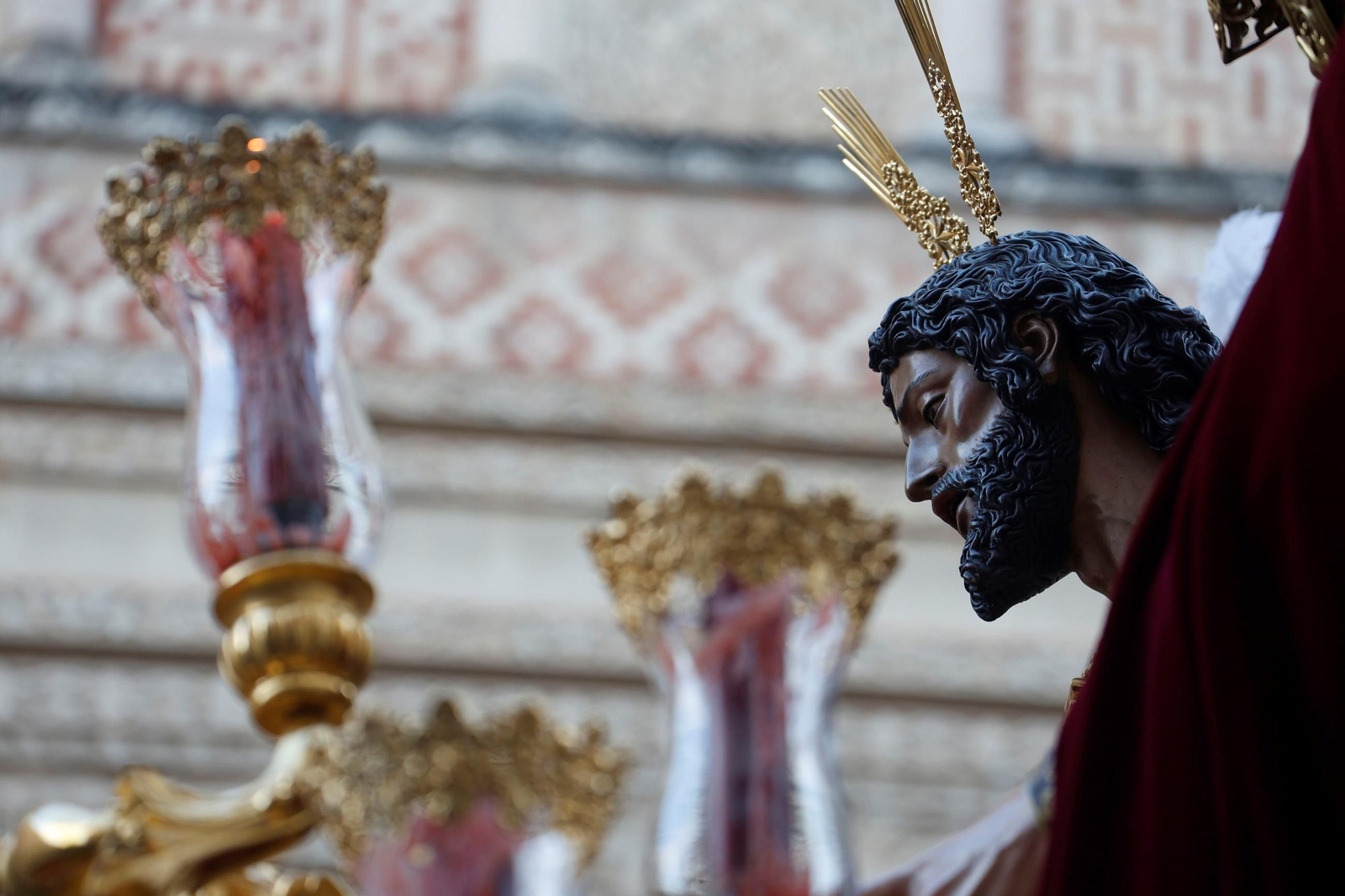 El traslado de la Estrella en este Sábado Santo de Córdoba, en imágenes