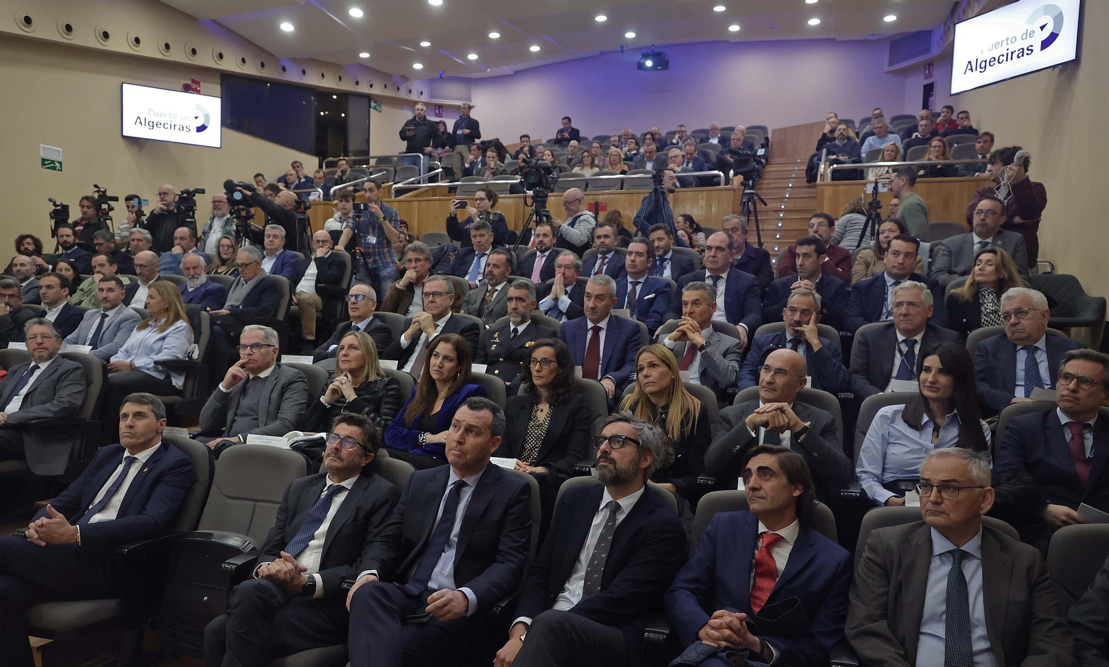 Fotos de la jornada de trabajo del ministro de Transportes en el Puerto de Algeciras