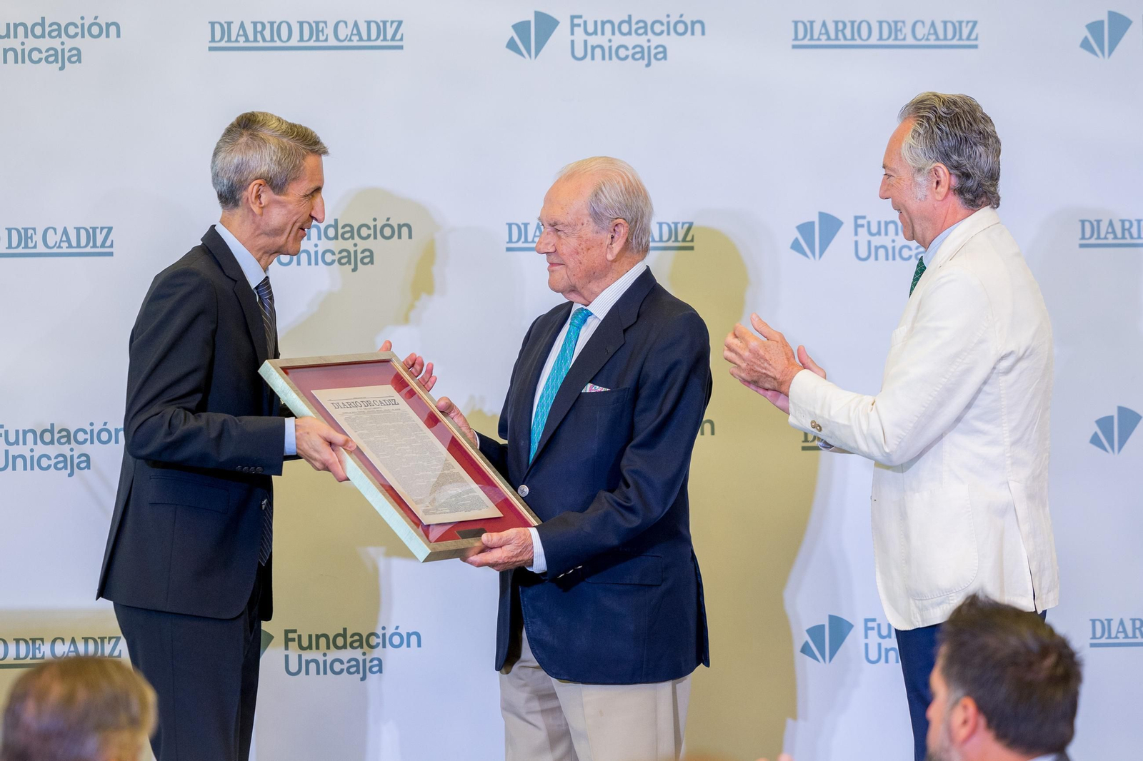 Las imágenes de la entrega del IX Premio Federico Joly a José Bohórquez Mora-Figueroa en Cádiz