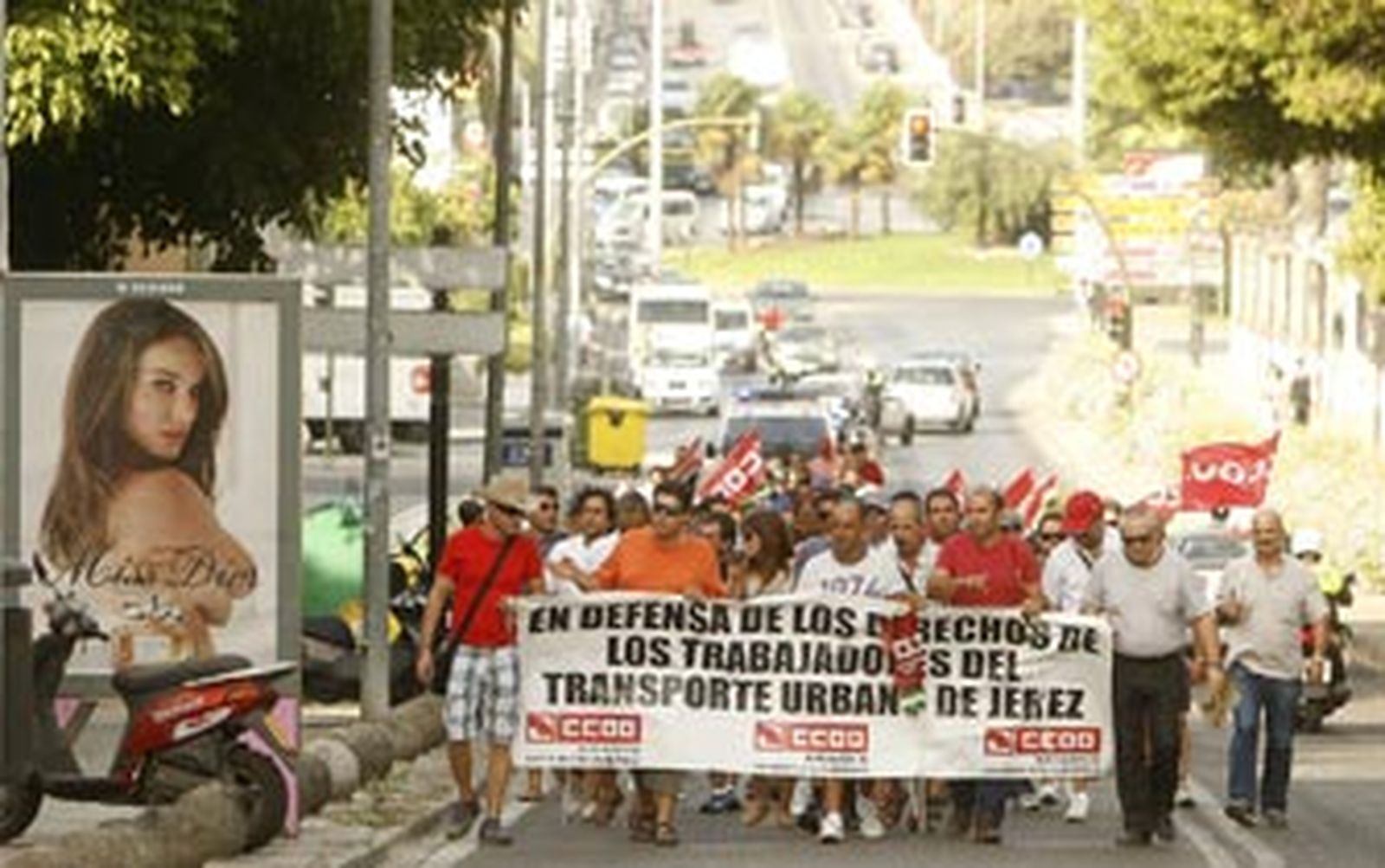 Marcha de protesta por las calles de Jerez