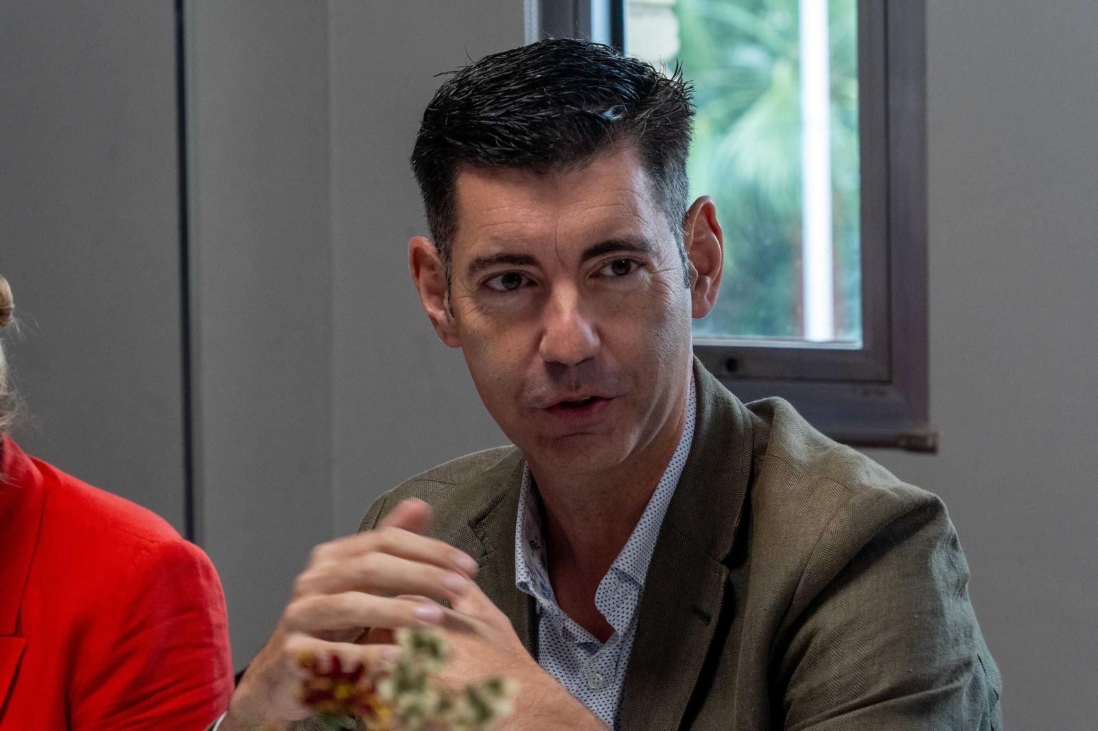 Imágenes del desayuno de redacción 'Huelva, eficiencia y sostenibilidad en la gestión de los servicios en las ciudades'