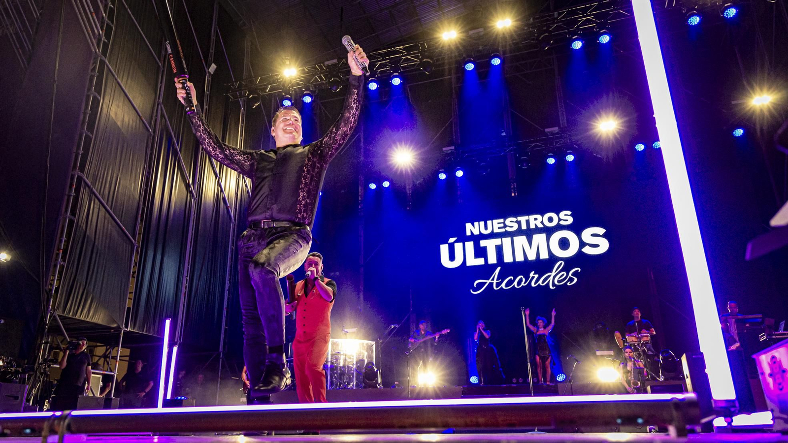 Las imágenes del concierto de despedida de Andy&Lucas en el muelle de Cádiz