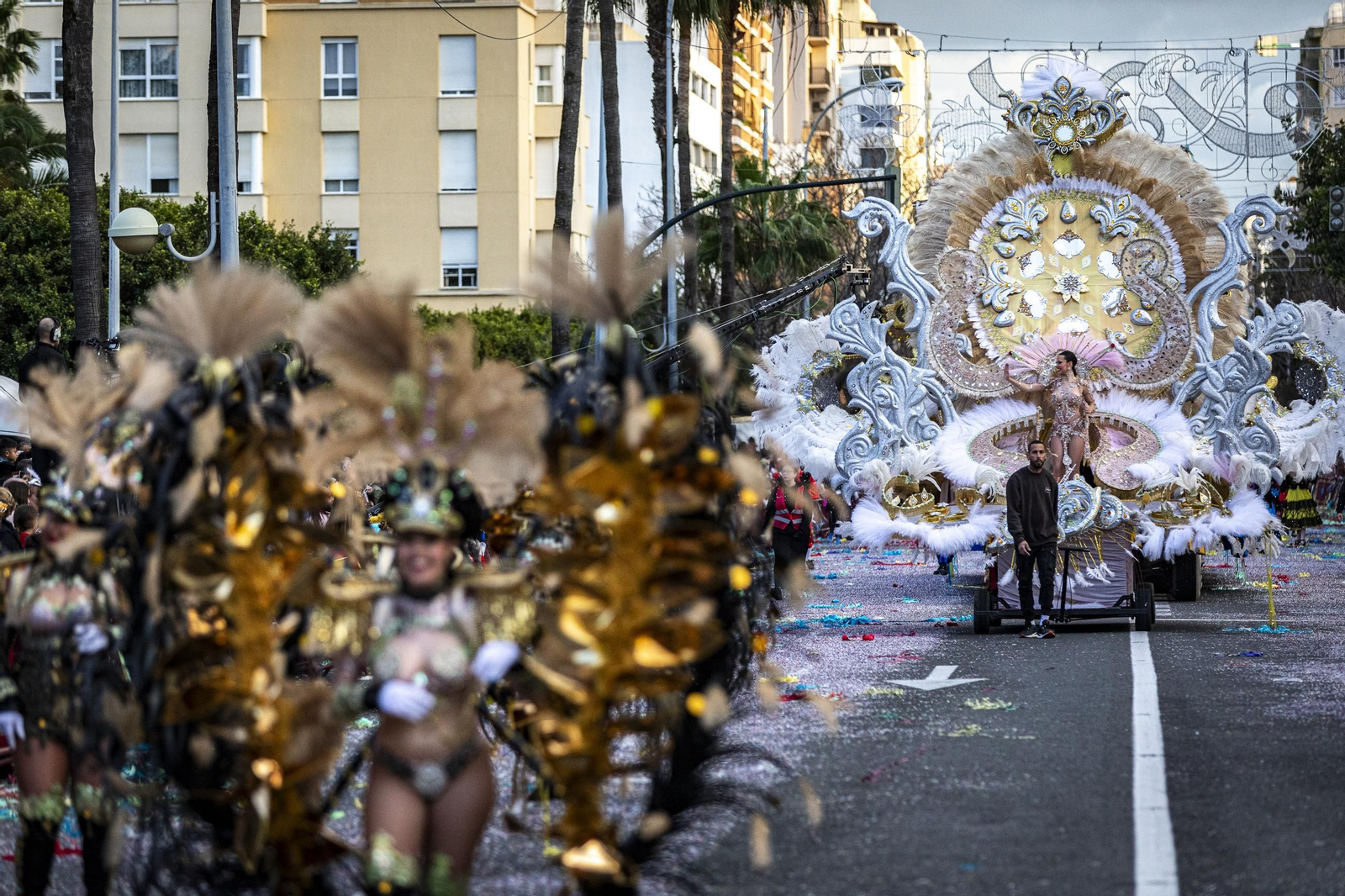 Búscate entre las mejores imágenes de la Cabalgata Magna