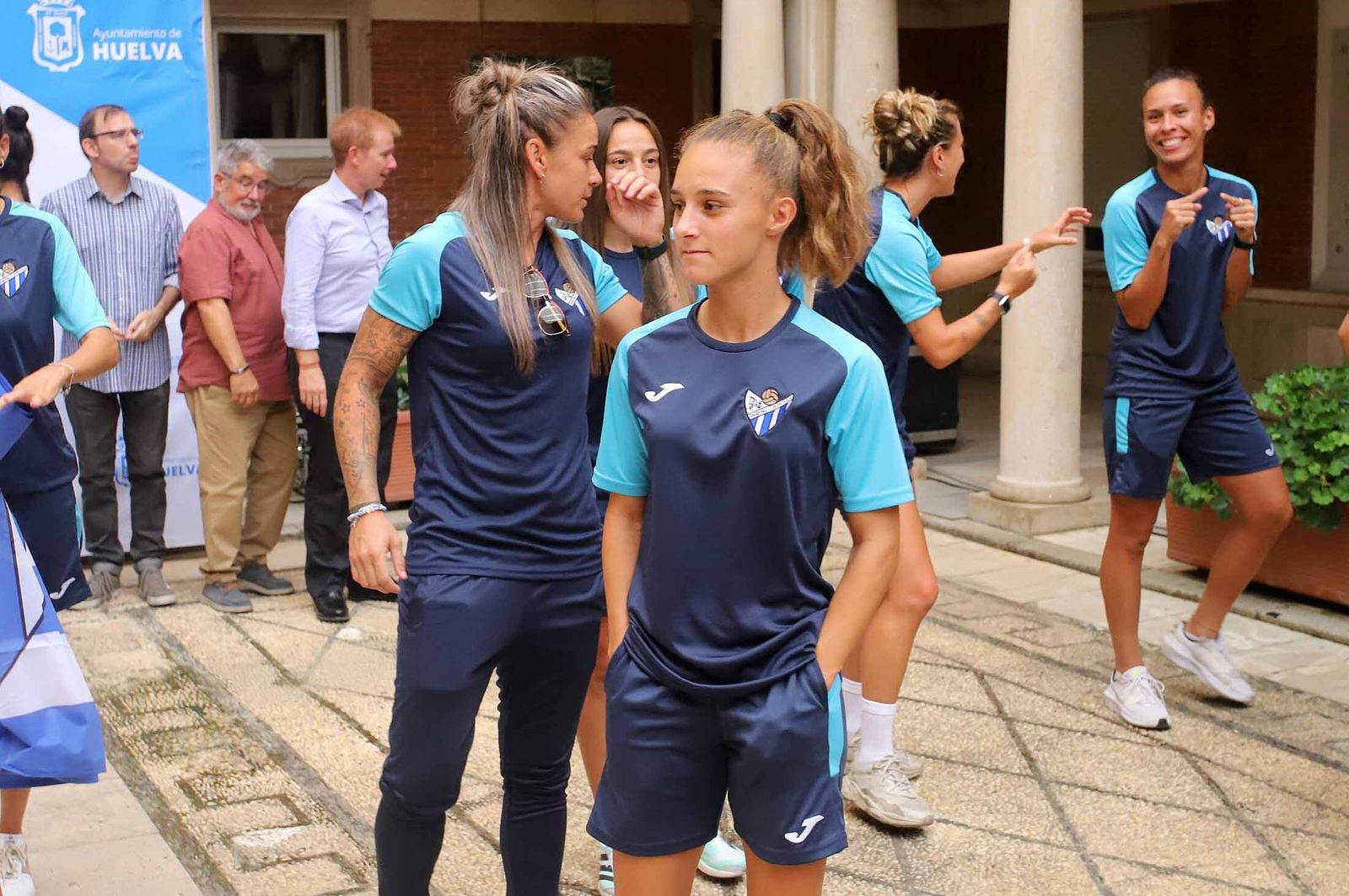 Recepción del Ayuntamiento al Sporting de Huelva, en imágenes