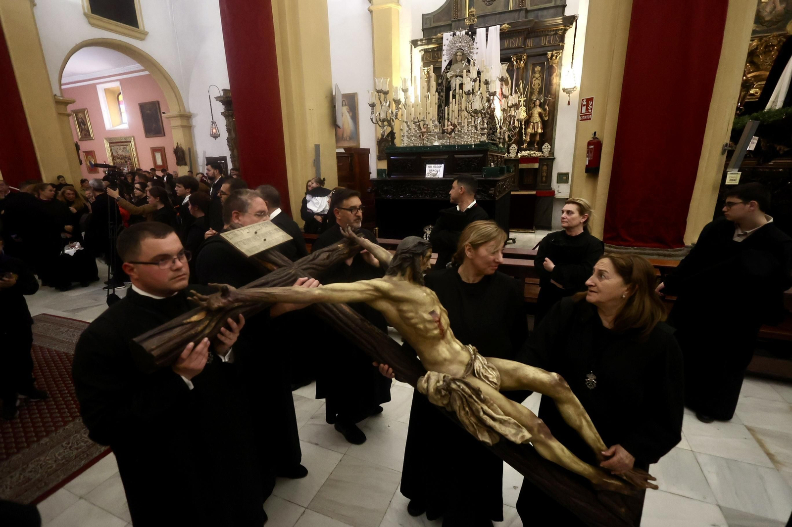 Las imágenes de los Servitas en la Semana Santa de San Fernando 2024