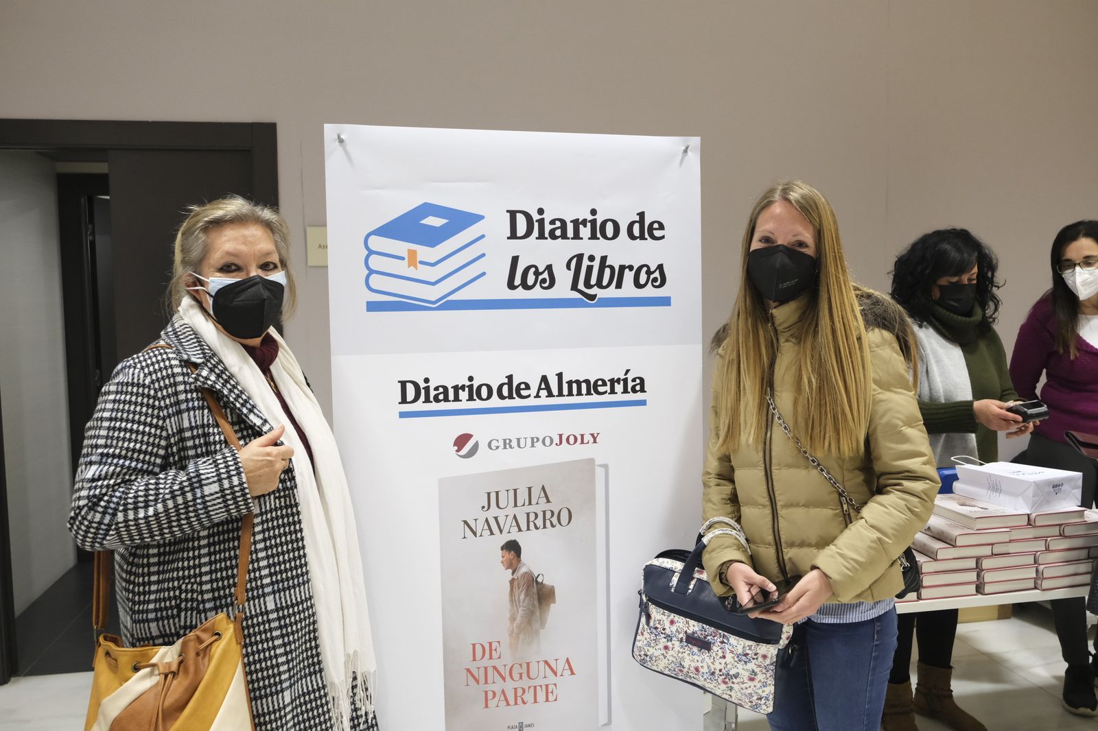 Fotogalería Diario de los Libros, con Julia Navarro. Almería