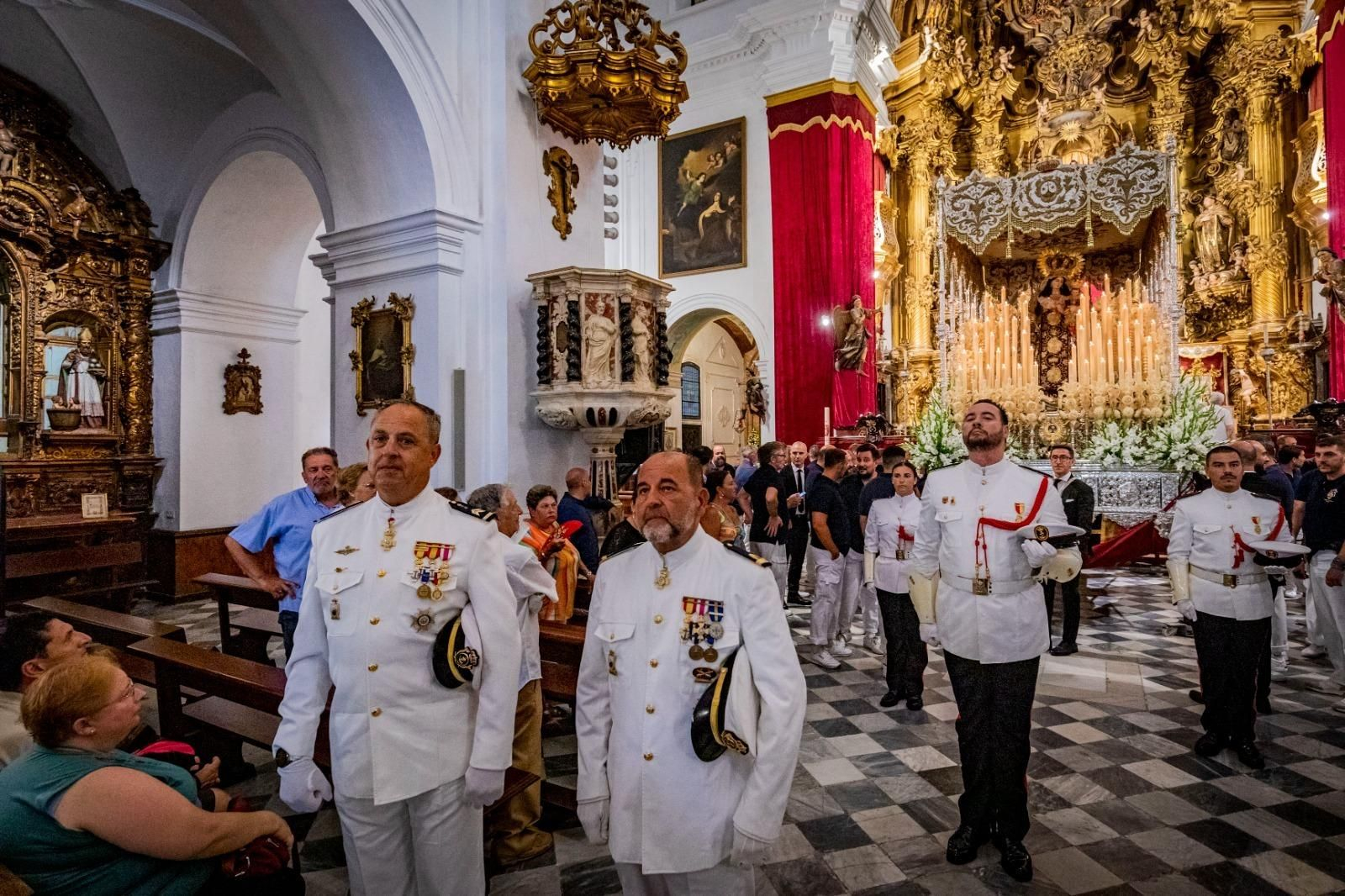 La procesión de la Virgen del Carmen en Cádiz, en imágenes
