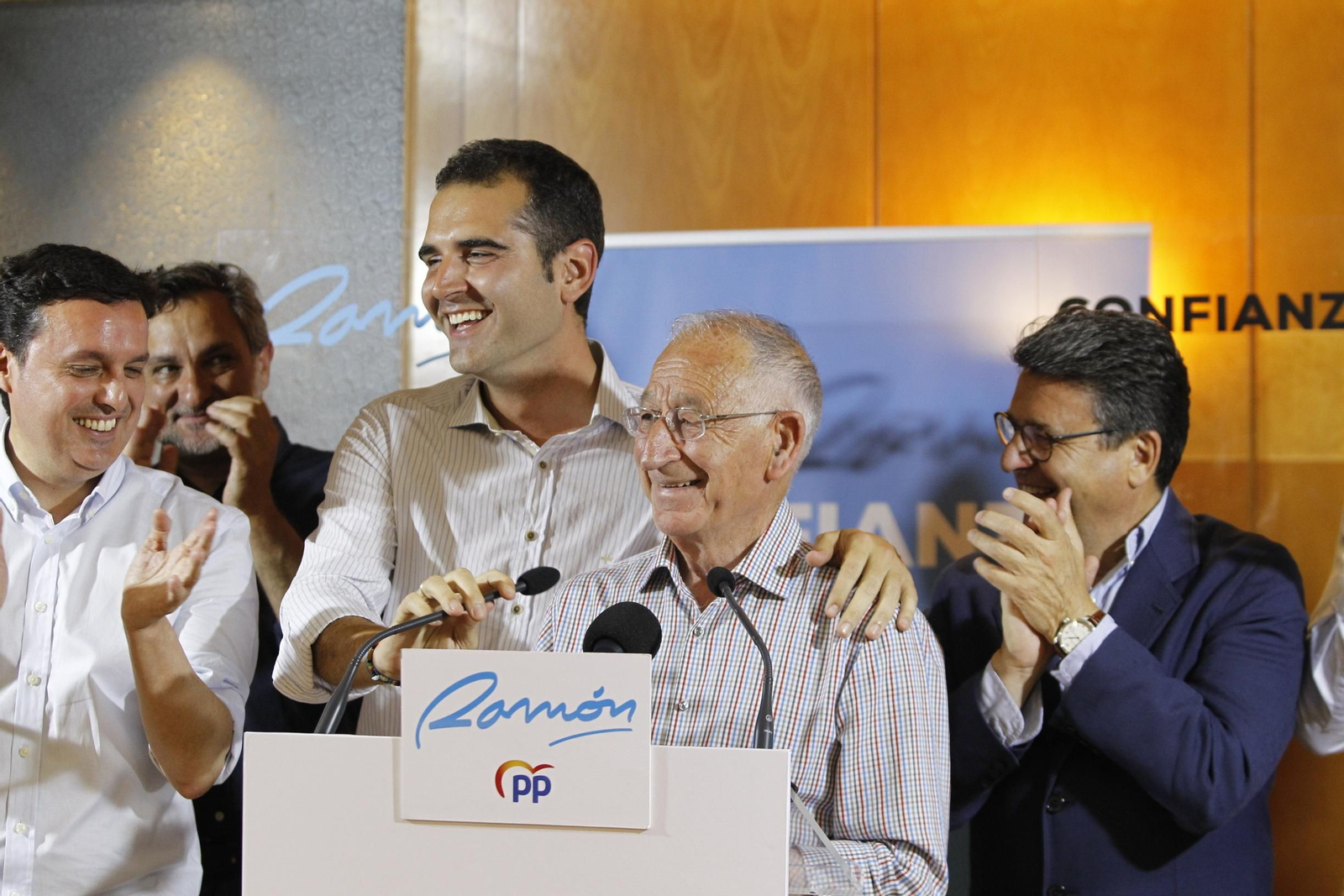 Fotogalería Elecciones Municipales. Sede PP Hotel AC. Almería