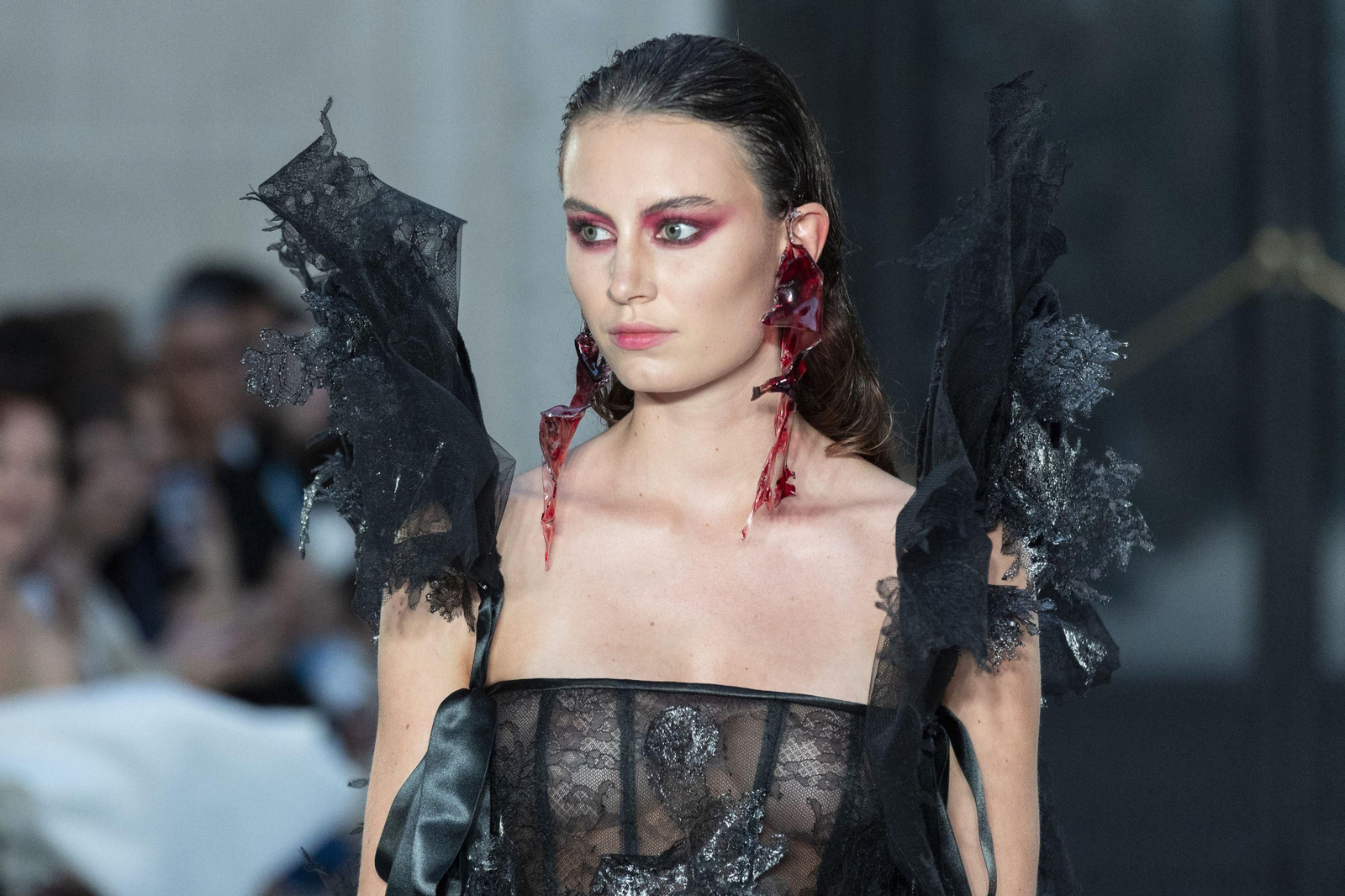 Las mejores imágenes del desfile de Juana Martín en París