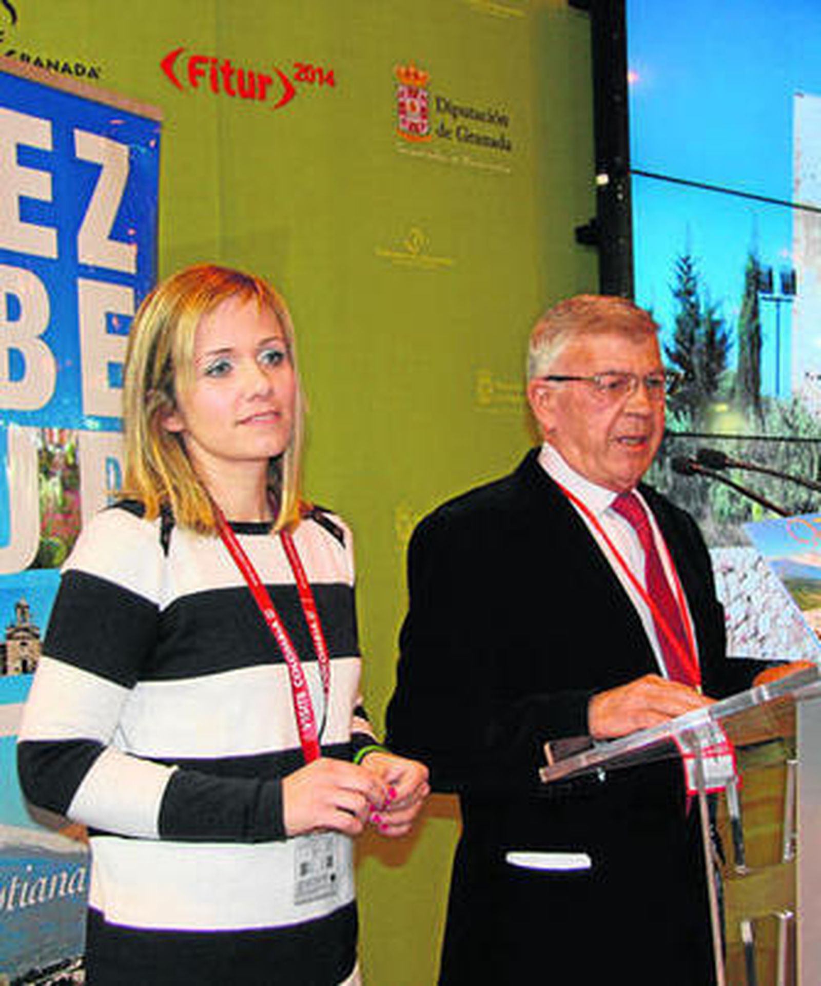 Antonio García Delgado, alcalde de Vélez de Benaudalla, durante la presentación.