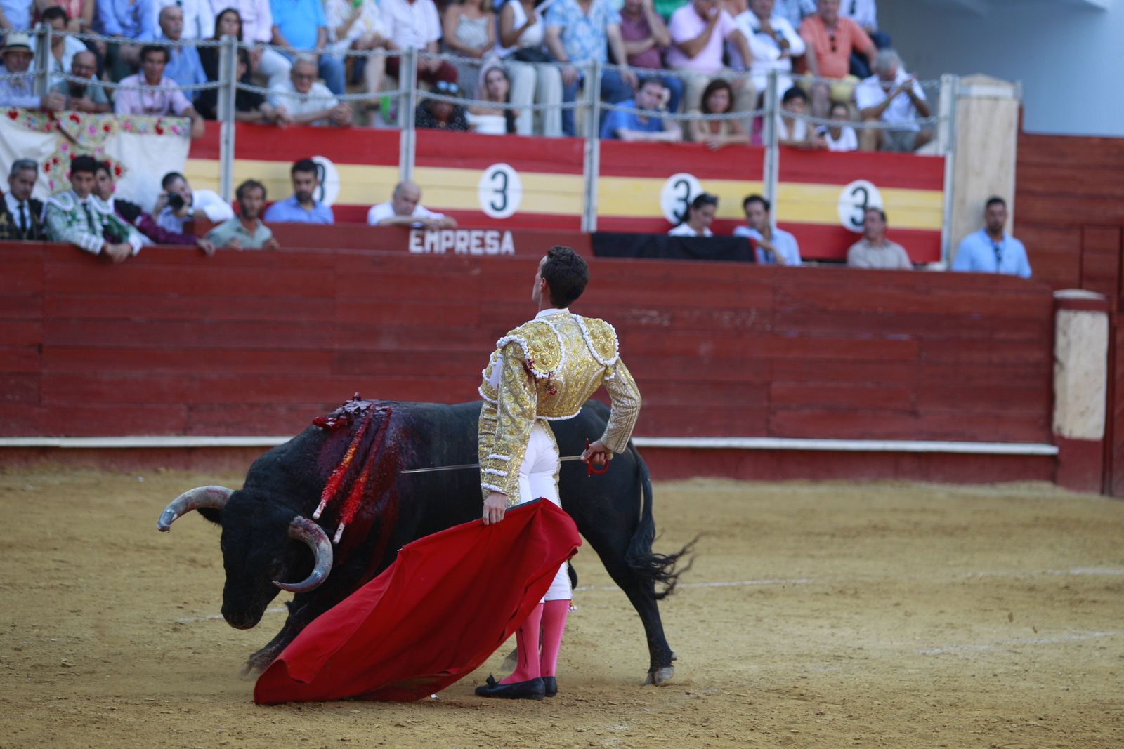 Imágenes de la corrida de toros del jueves en la Feria de Almería 2024
