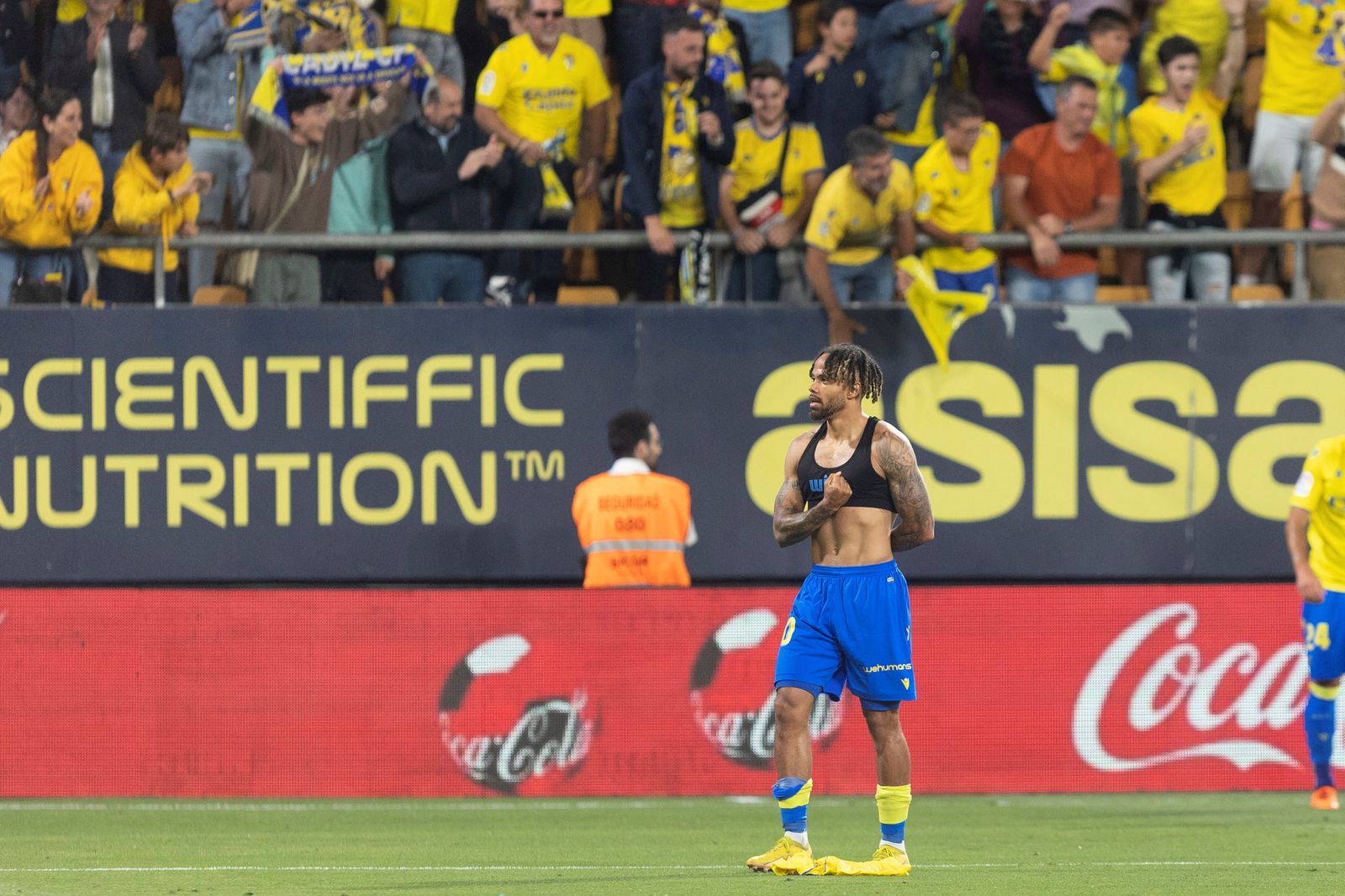 Todas las imágenes del Cádiz C.F.-Valladolid en el Nuevo Mirandilla