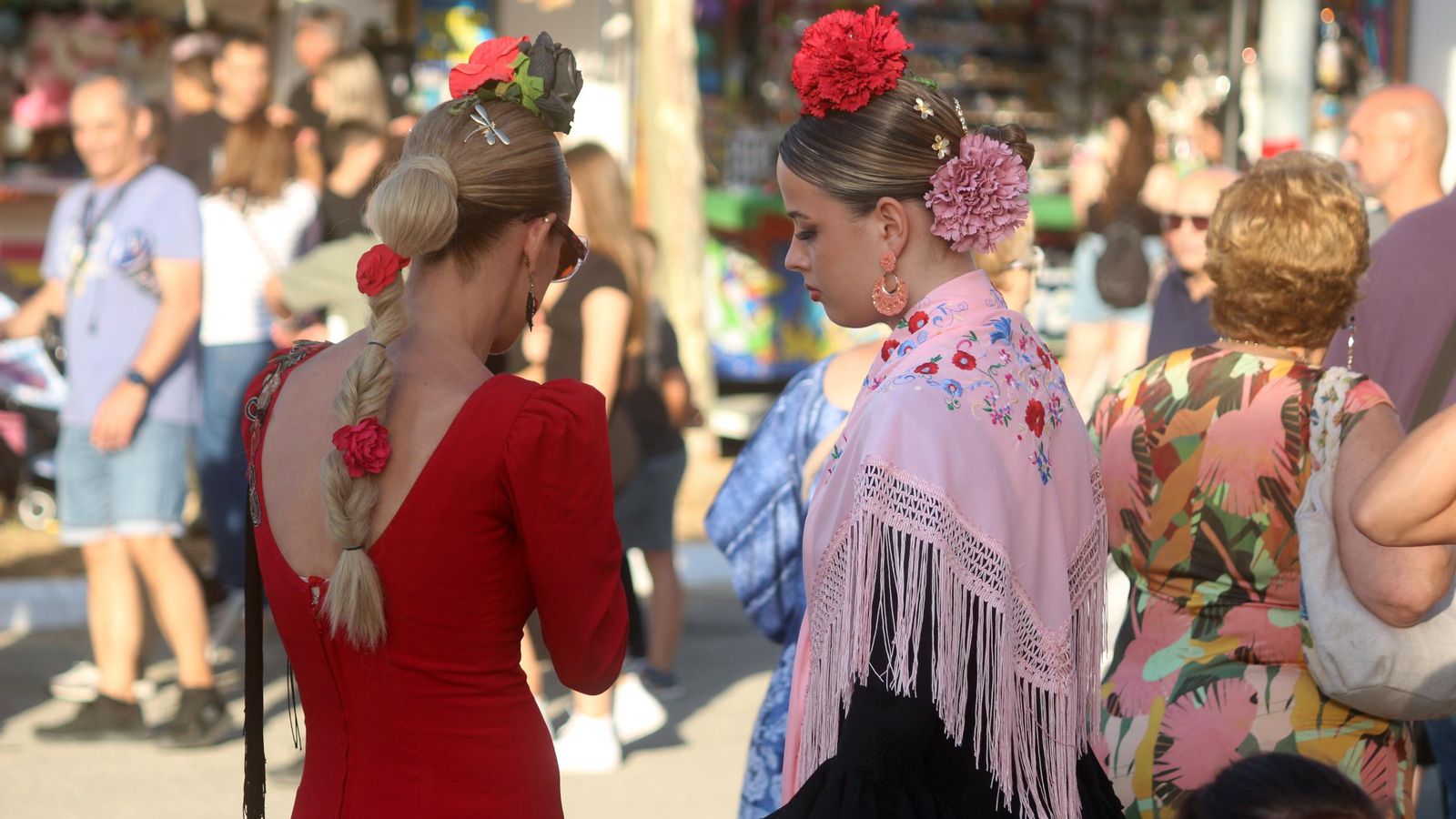 Dos flamencas en la Feria de Puerto Real. Dos flamencas en la Feria de Puerto Real.
