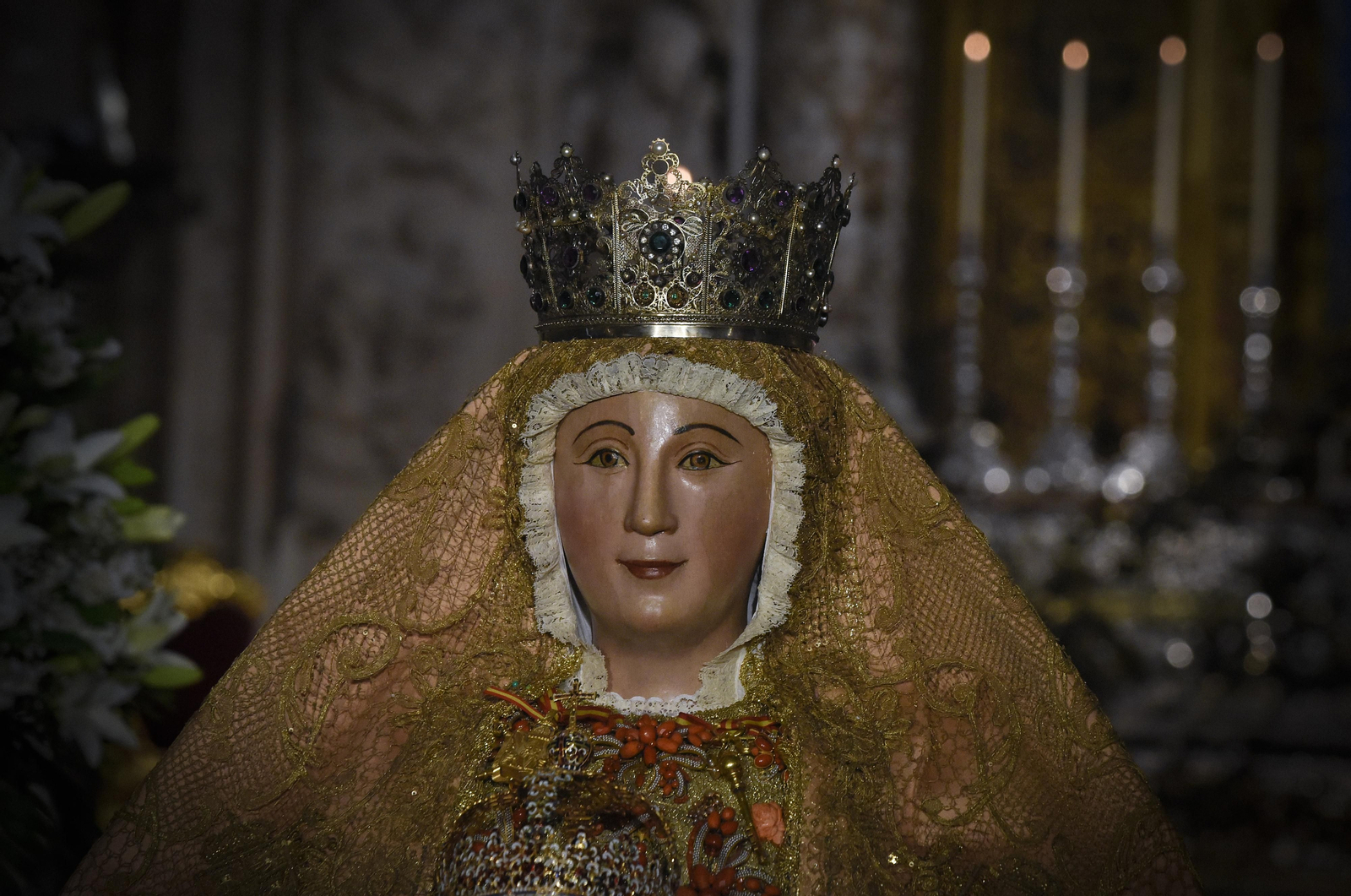 Besamanos de la Virgen de los Reyes