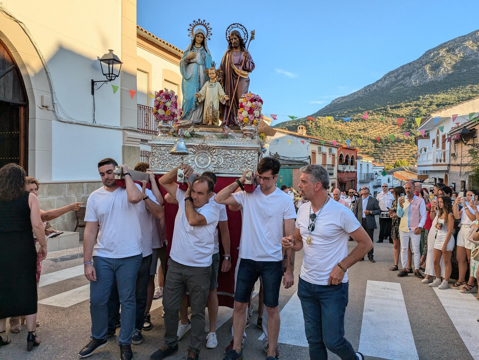 Las fiestas de la Sagrada Familia de Las Casillas de Martos, en imágenes