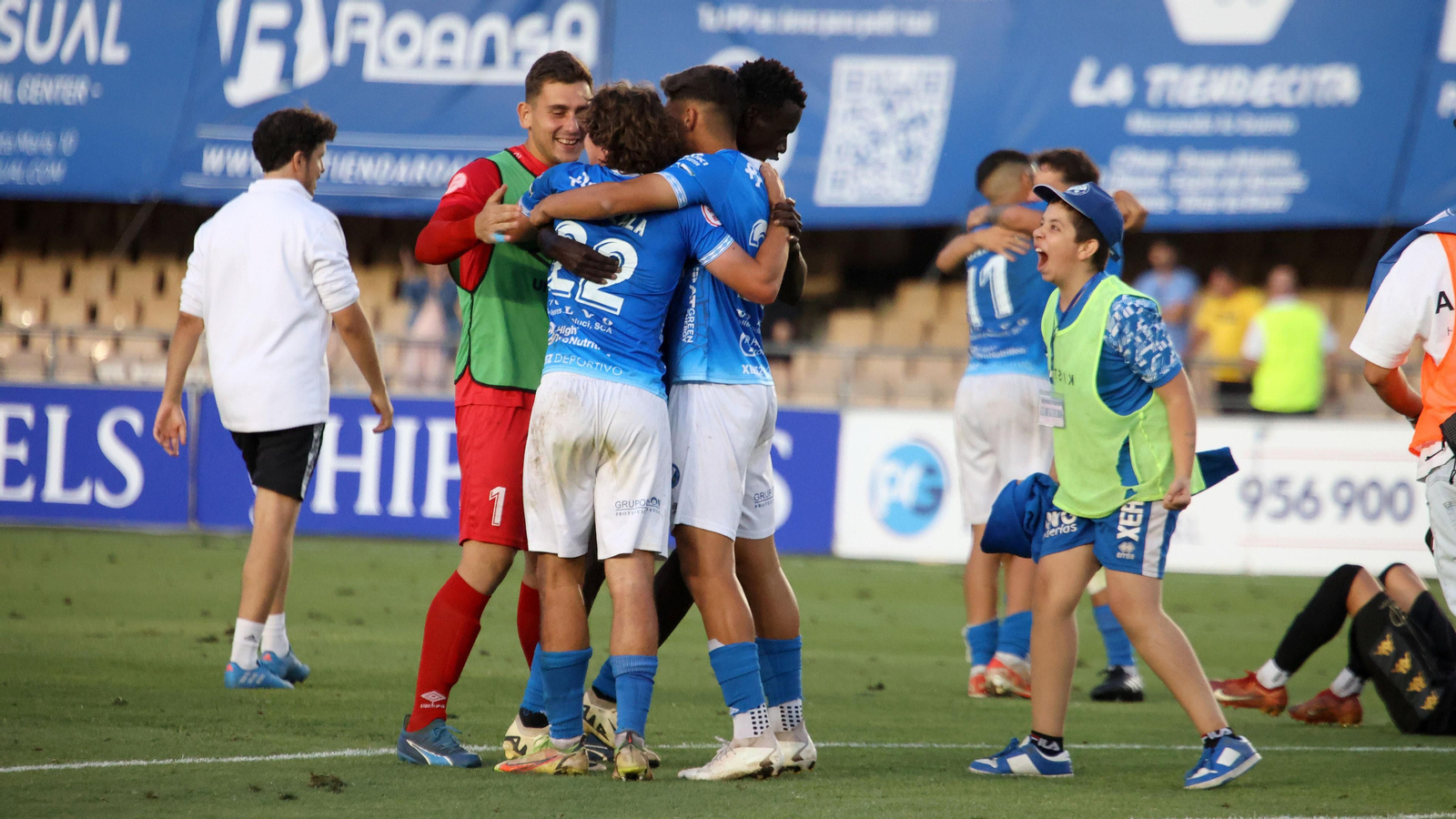 Imágenes de la victoria del Xerez DFC contra el Ceuta B en la fase de ascenso