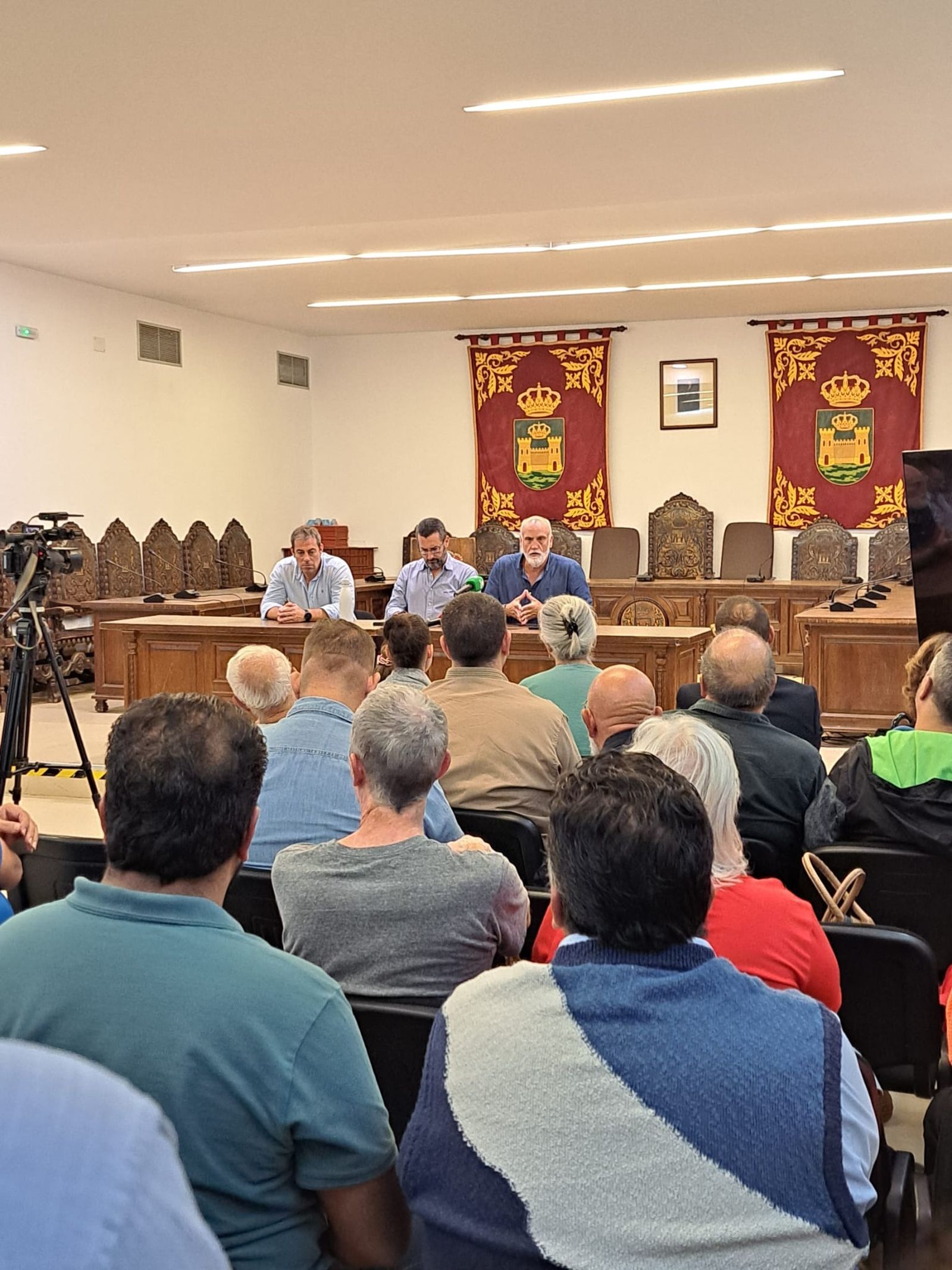 Juan Franco, en la reunión con colectivos sociales.