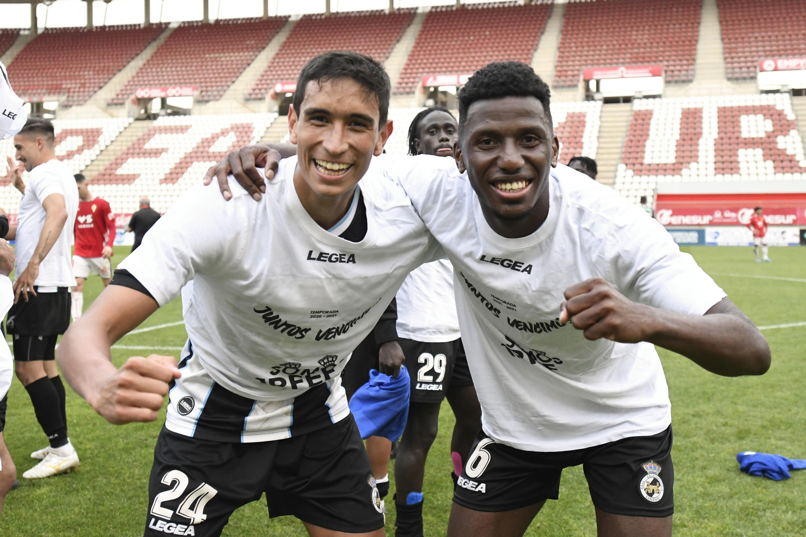 Fotos de la celebración del ascenso de la Balona a Primera RFEF
