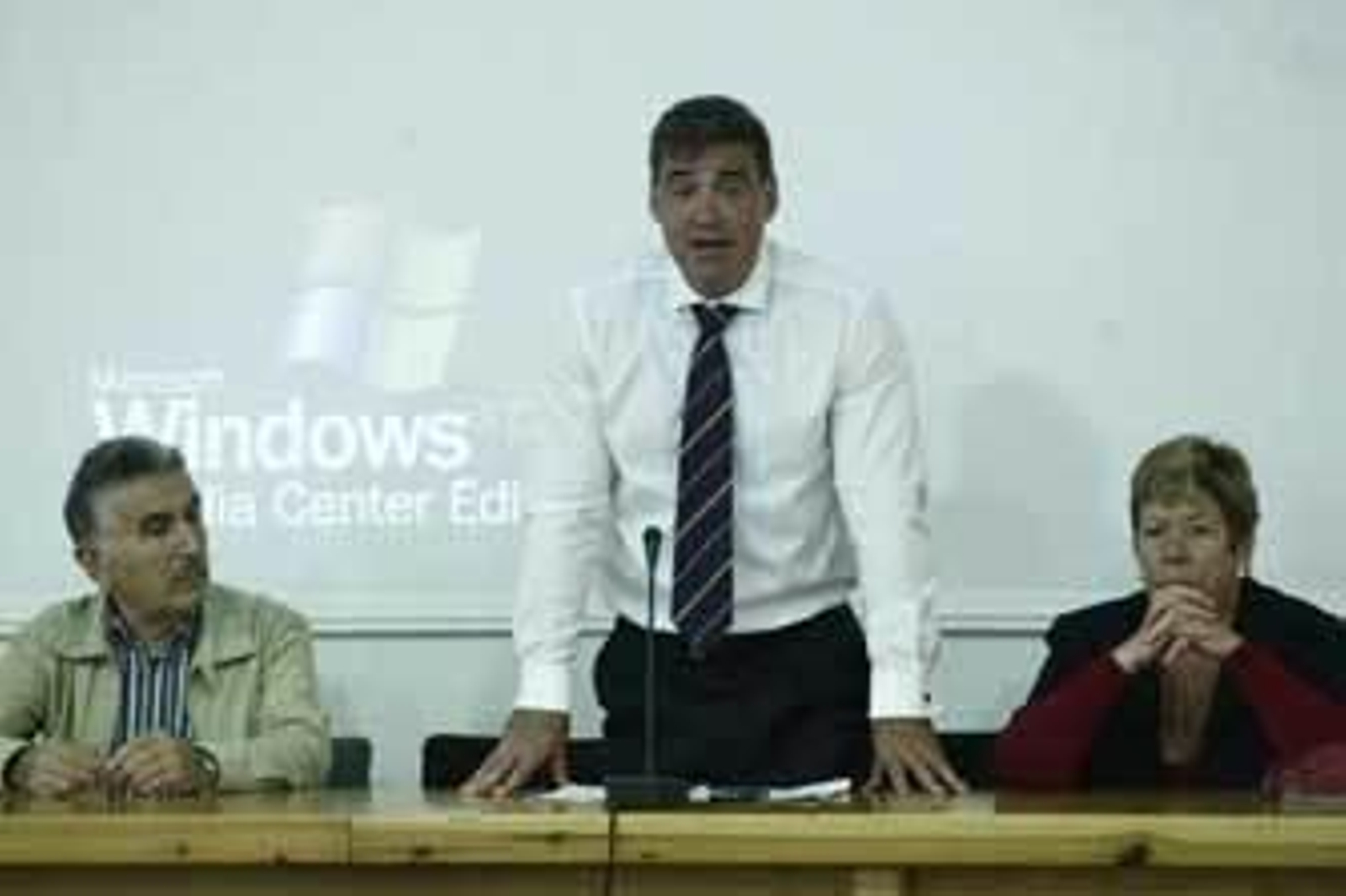 Feetham, en la conferencia que dio el pasado miércoles en La Línea. /Erasmo Fenoy