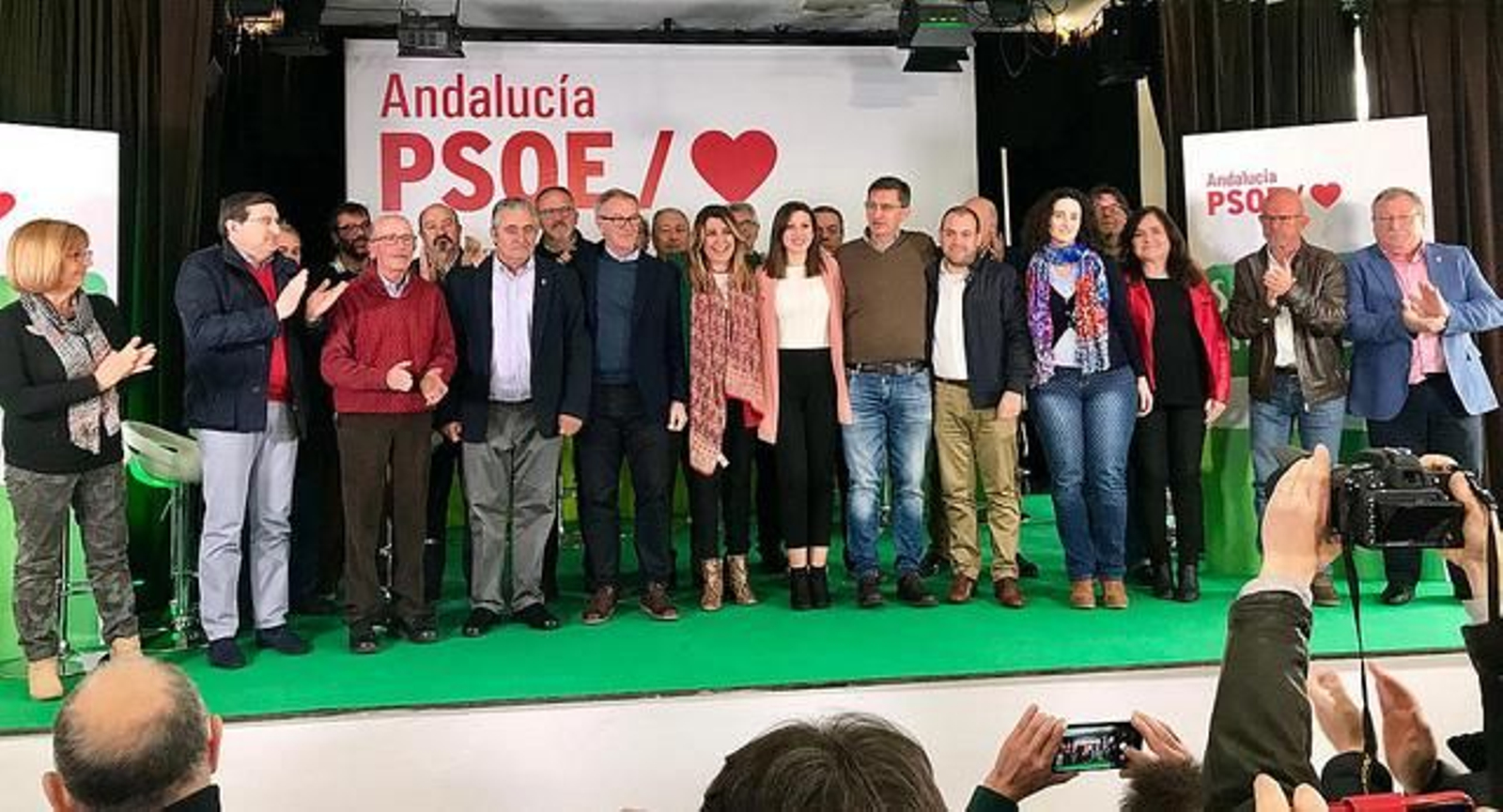 Mitin en Bayárcal de Susana Díaz, José Luis Sánchez Teruel y José Guirao. Mitin en Bayárcal de Susana Díaz, José Luis Sánchez Teruel y José Guirao.