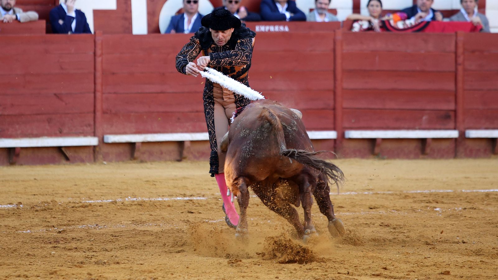 Última tarde de toros de la Feria de Jerez 2024 con Morante, Manzanares y Castella