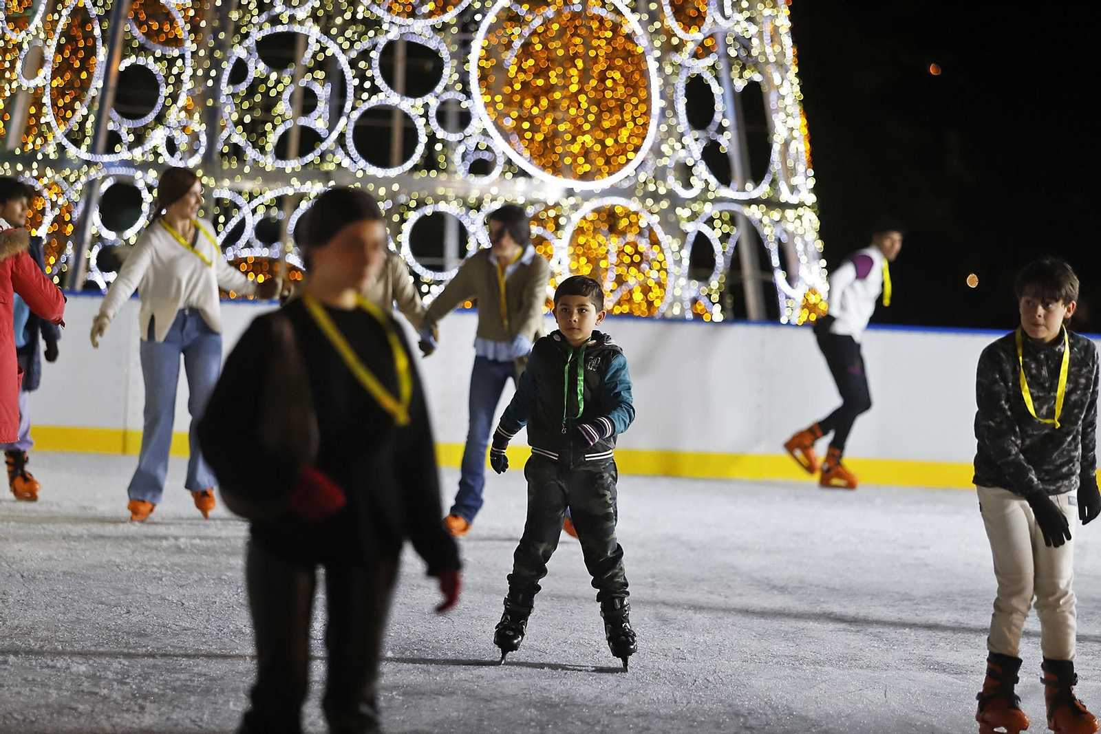 Imágenes de la pista de hielo en Isla Chica por Navidad