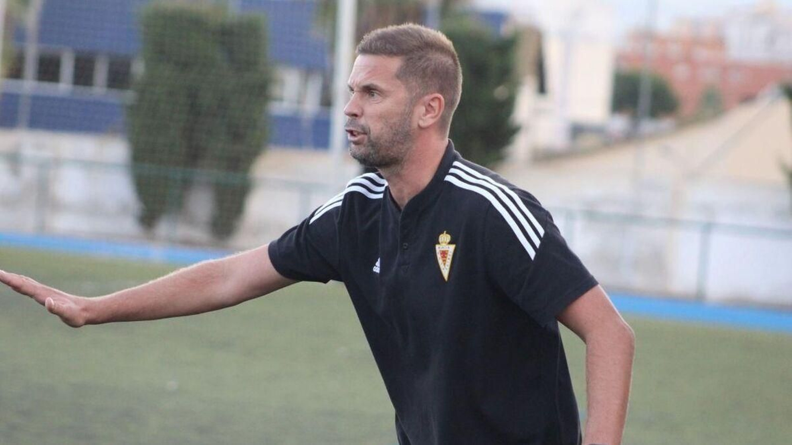 David Sánchez, en un partido al frente del Real Murcia Imperial.