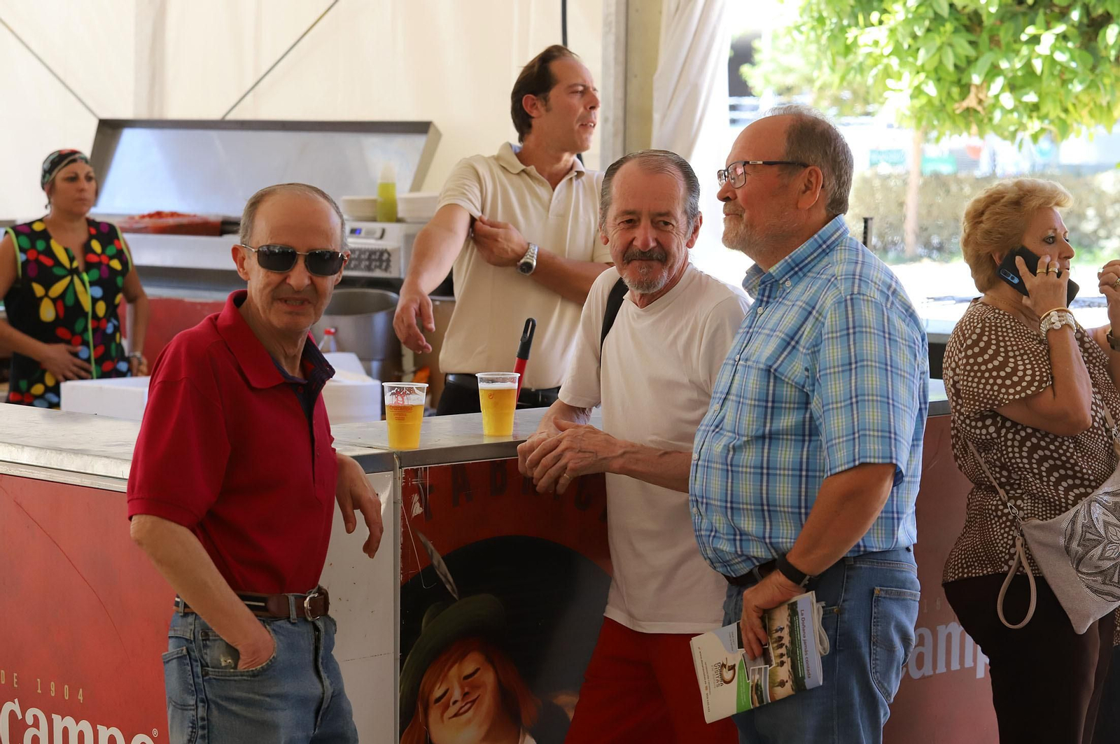 Imágenes del ambiente en las Colombinas de día de Isla Chica