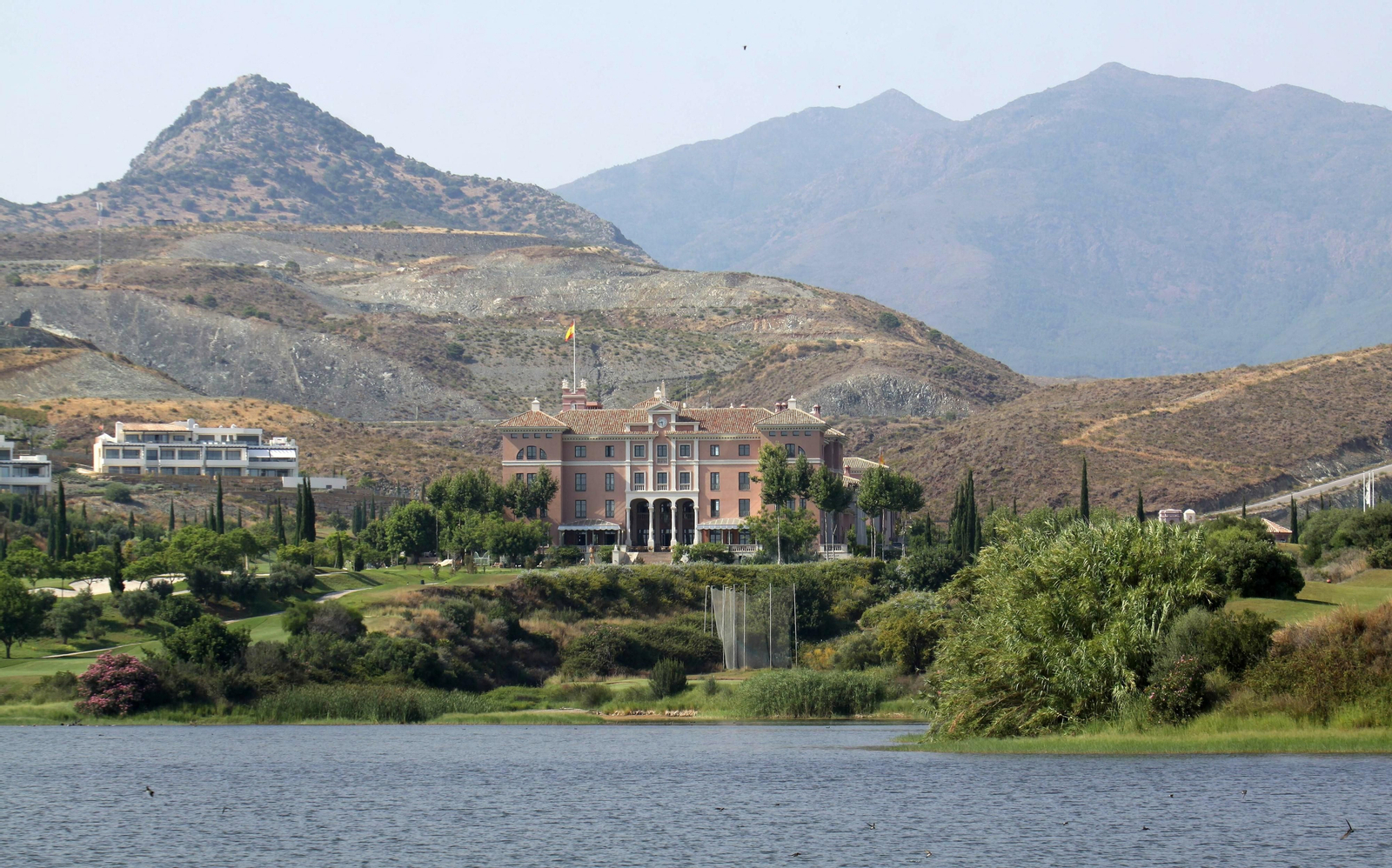 Minor Hotels y NH llegan a un acuerdo para gestionar el hotel Villa Padierna