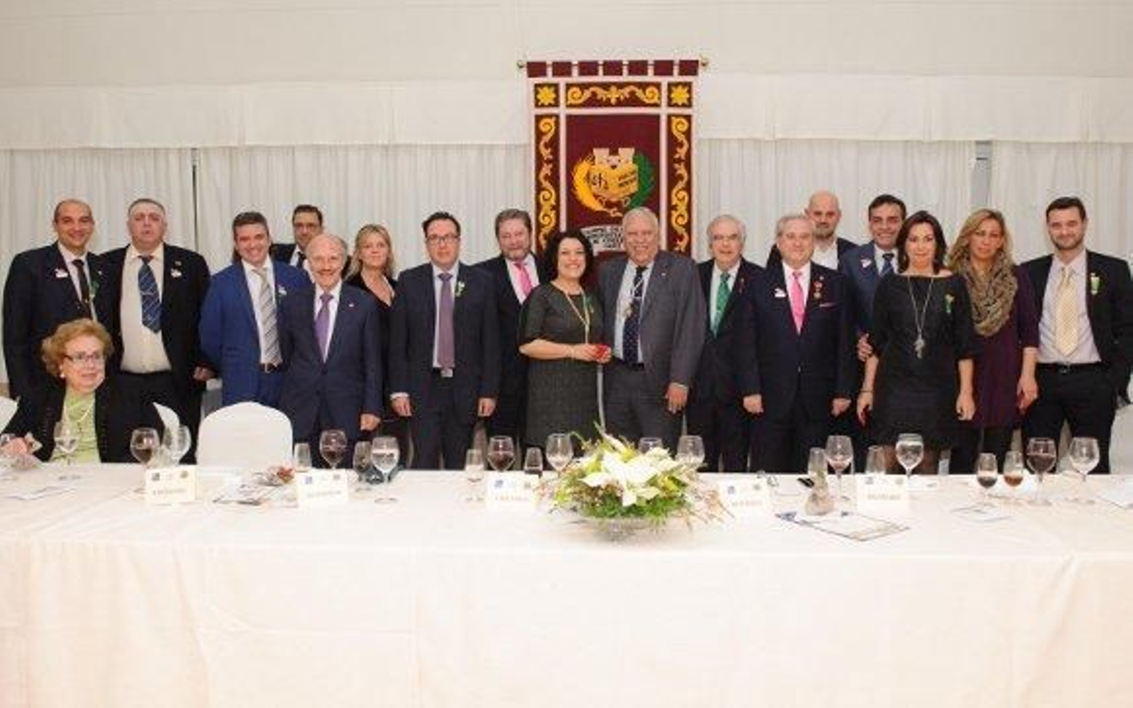 Lina Domínguez, Rafael Coto, Francisco Gil, Ignacio Ruiz Giménez, Juan Antonio Fernández Estudillo, Francisco Liñan, Lucía Romero, Juan Pedro Tejero, Rafael del Olmo, Gema Ruth, Manuel Castro, Sebastián Montaldo, Rafael Trujillo, Vicente Cerezo, Carlo de Osma, Carmen Cutilla, Teresa García y Héctor Ruiz.  Foto: Ignacio Casas de Ciria