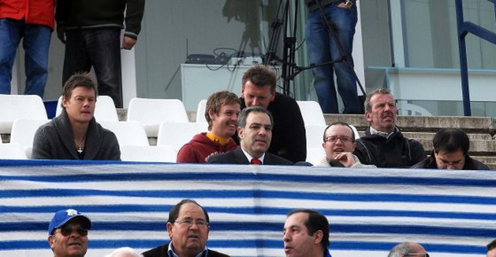 Juan Manuel Delgado se estrenó como presidente y estuvo acompañado de varios de los técnicos de la academia de Glenn Hoddle. 

Foto: Manuel Aranda