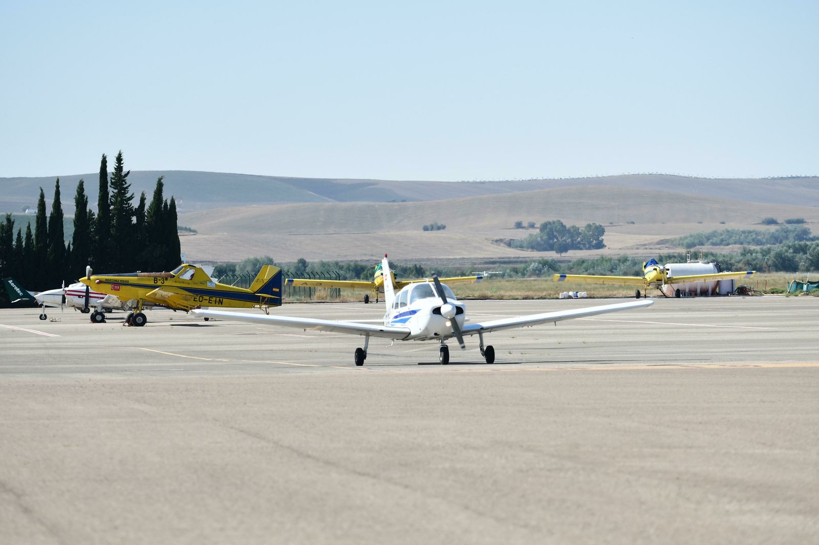 Varias avionetas en la pista del Aeropuerto de Córdoba.