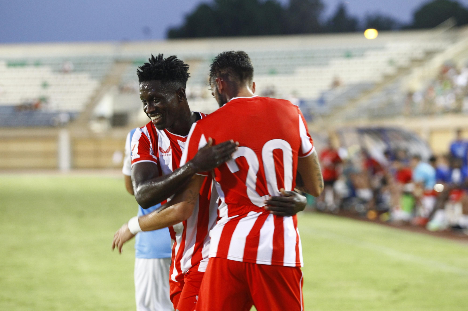 Imágenes del amistoso El Ejido-U.D. Almería