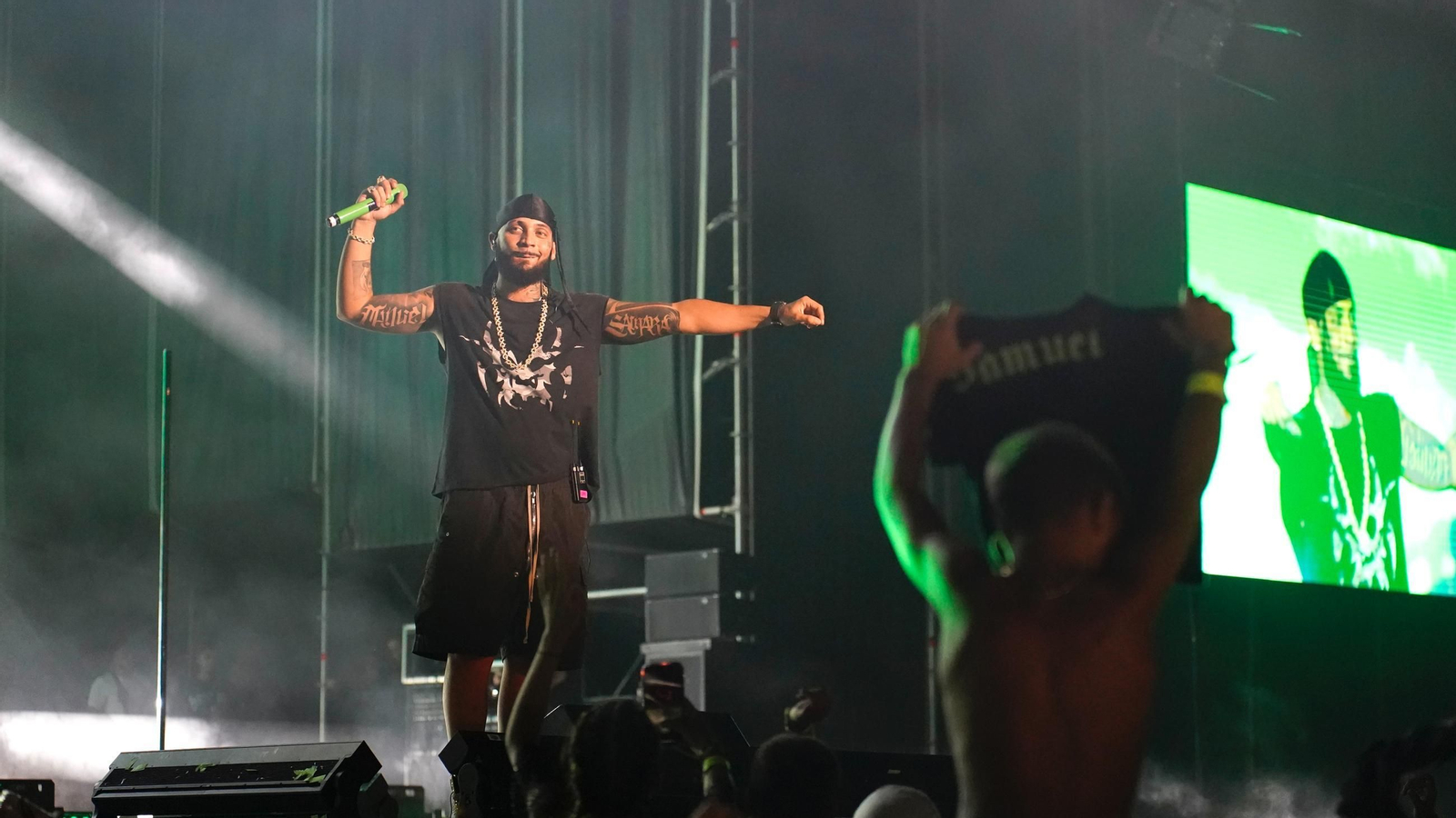 El concierto de JC Reyes en el Cabaret Festival de Algeciras, en imágenes